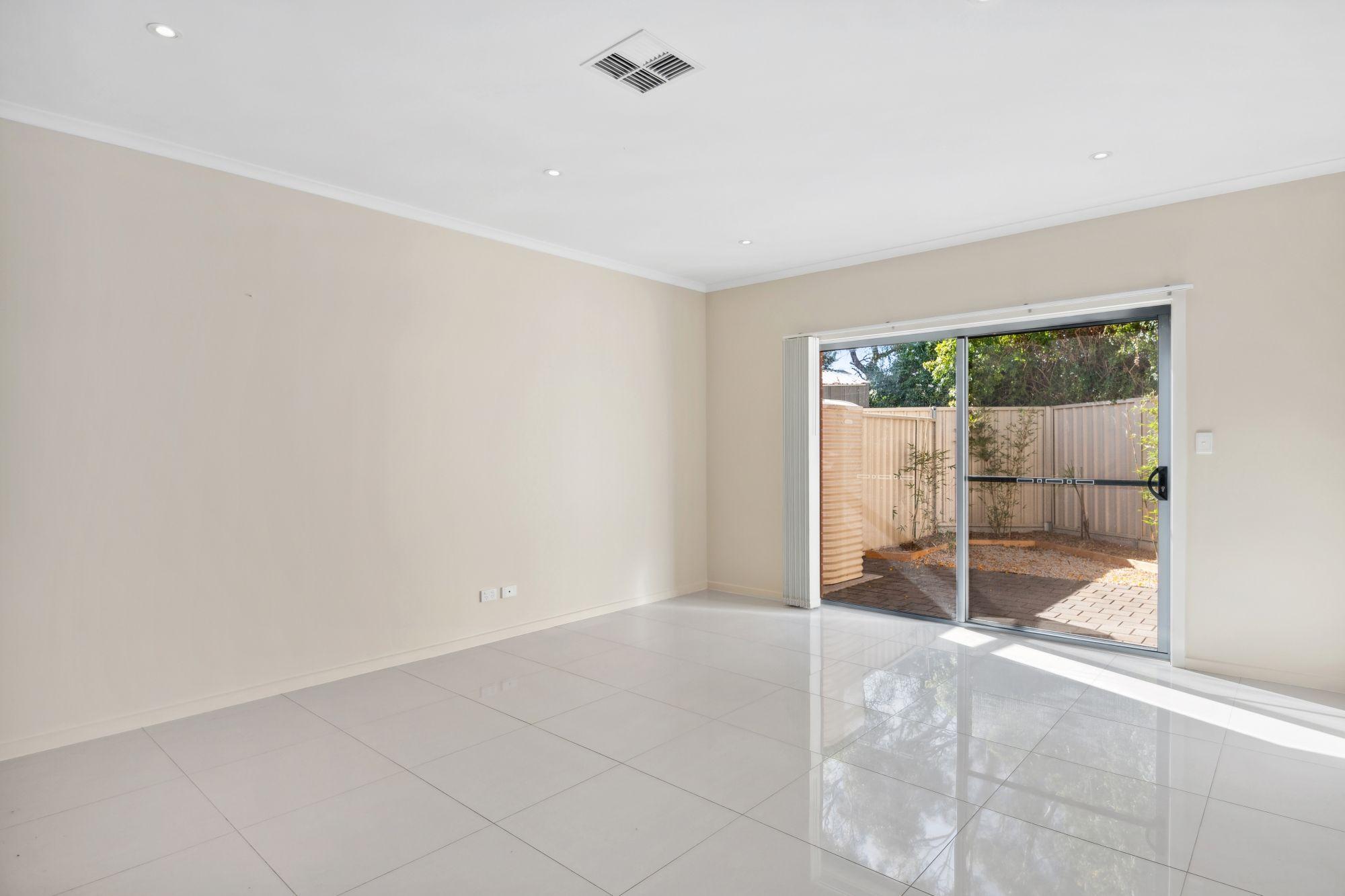 Townhouse for Rent: Aldinga Beach, SA 5173, SA, 5173
