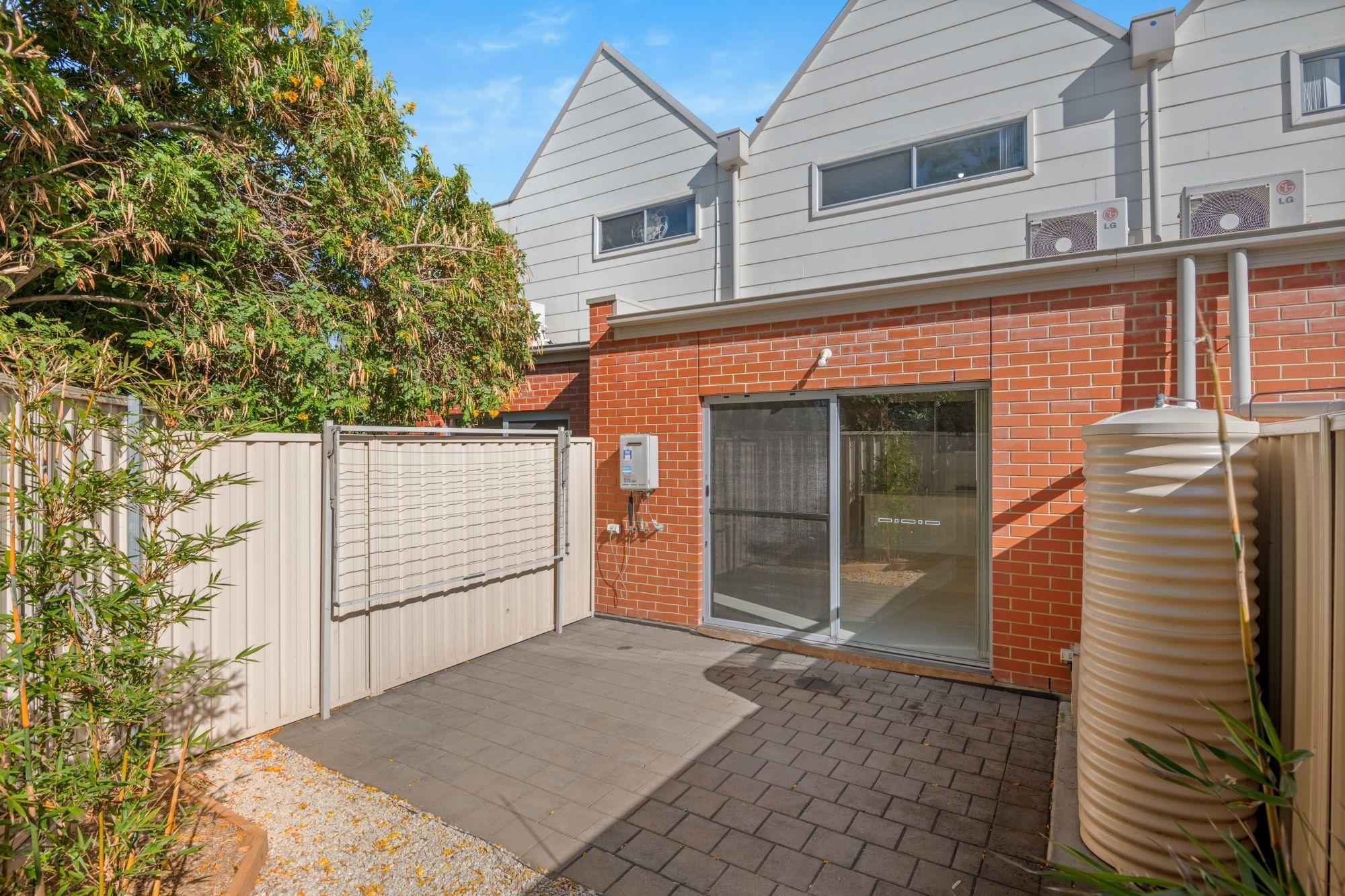 Townhouse for Rent: Aldinga Beach, SA 5173, SA, 5173