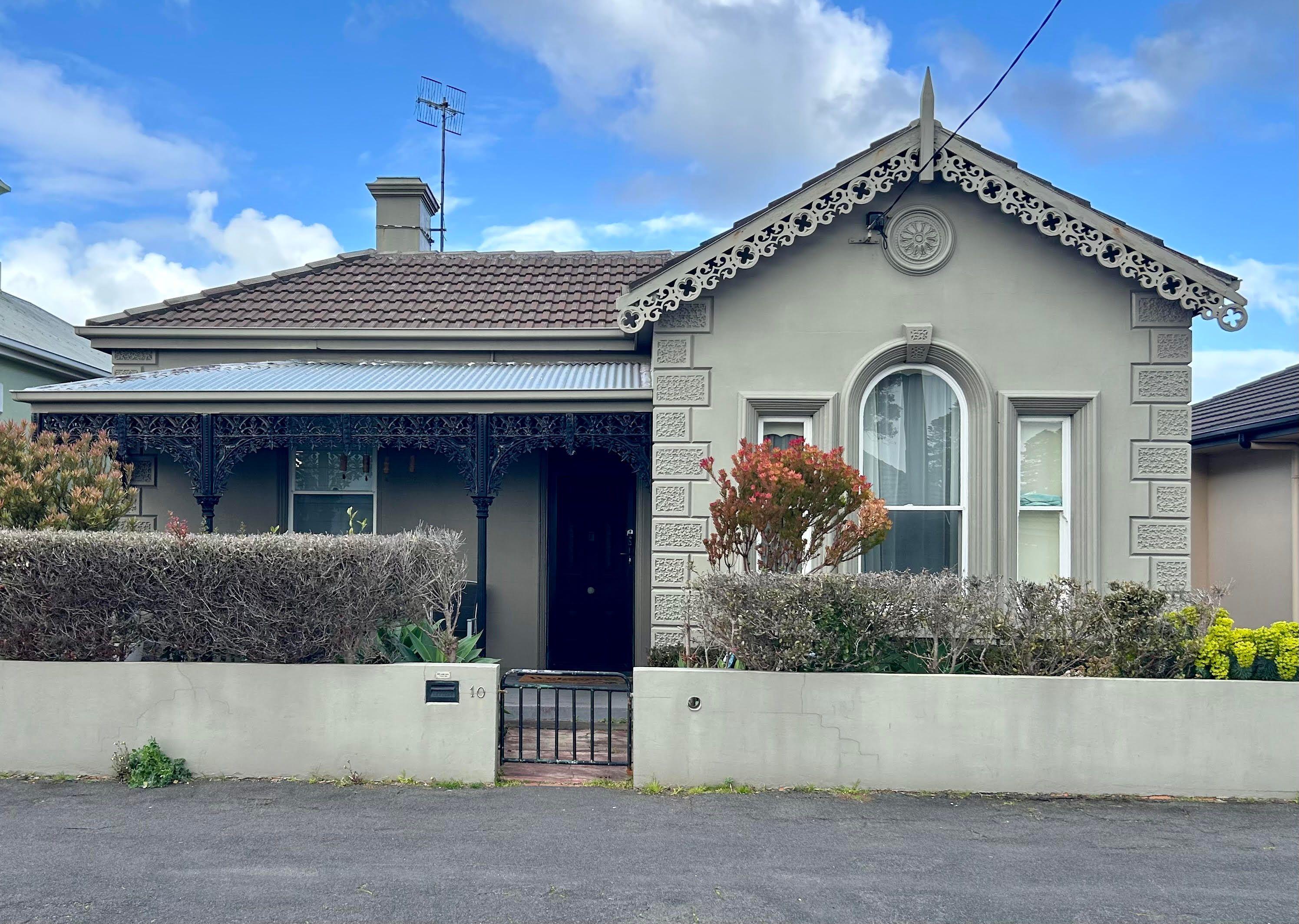 Prop-GPT: House: VIC Warrnambool, VIC 3280 Home For Rent