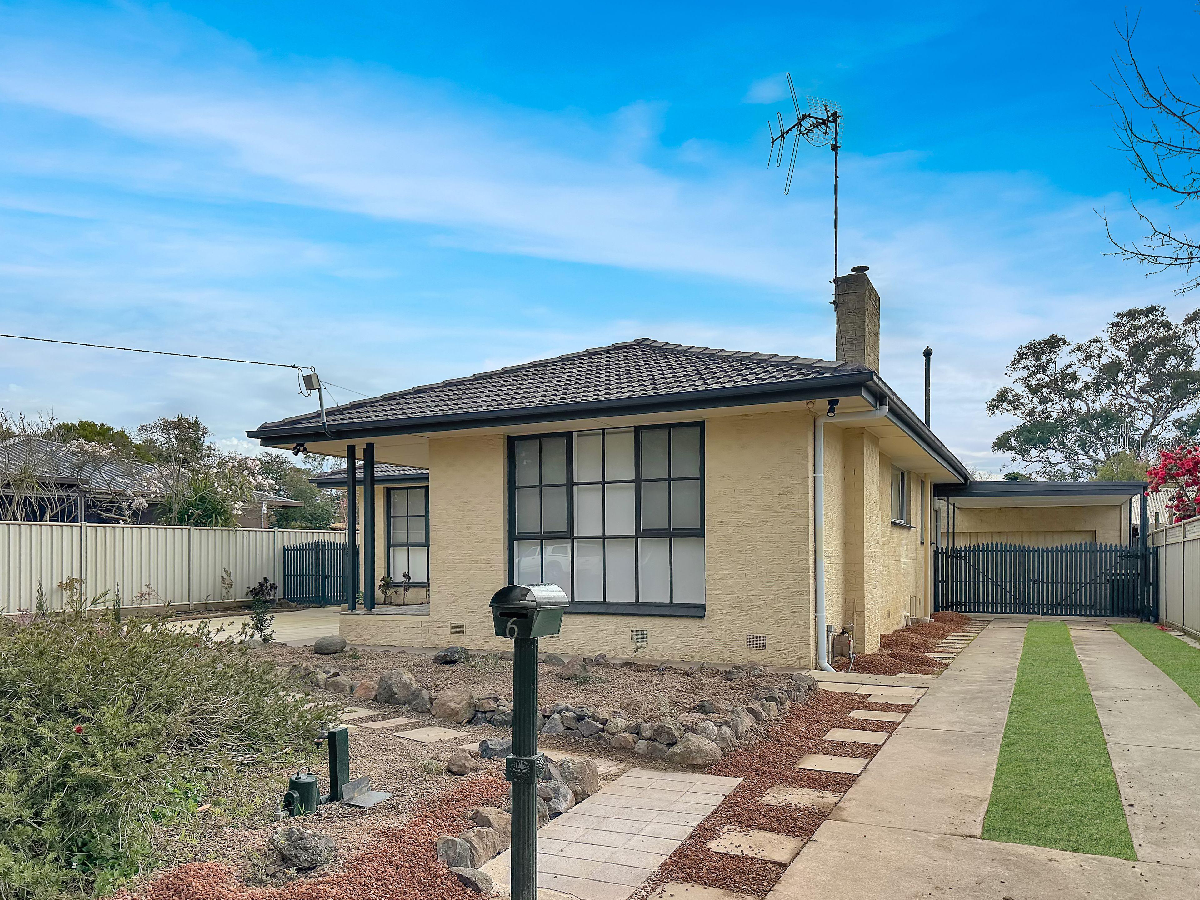 Prop-GPT: House: VIC Benalla, VIC 3672 Home For Rent