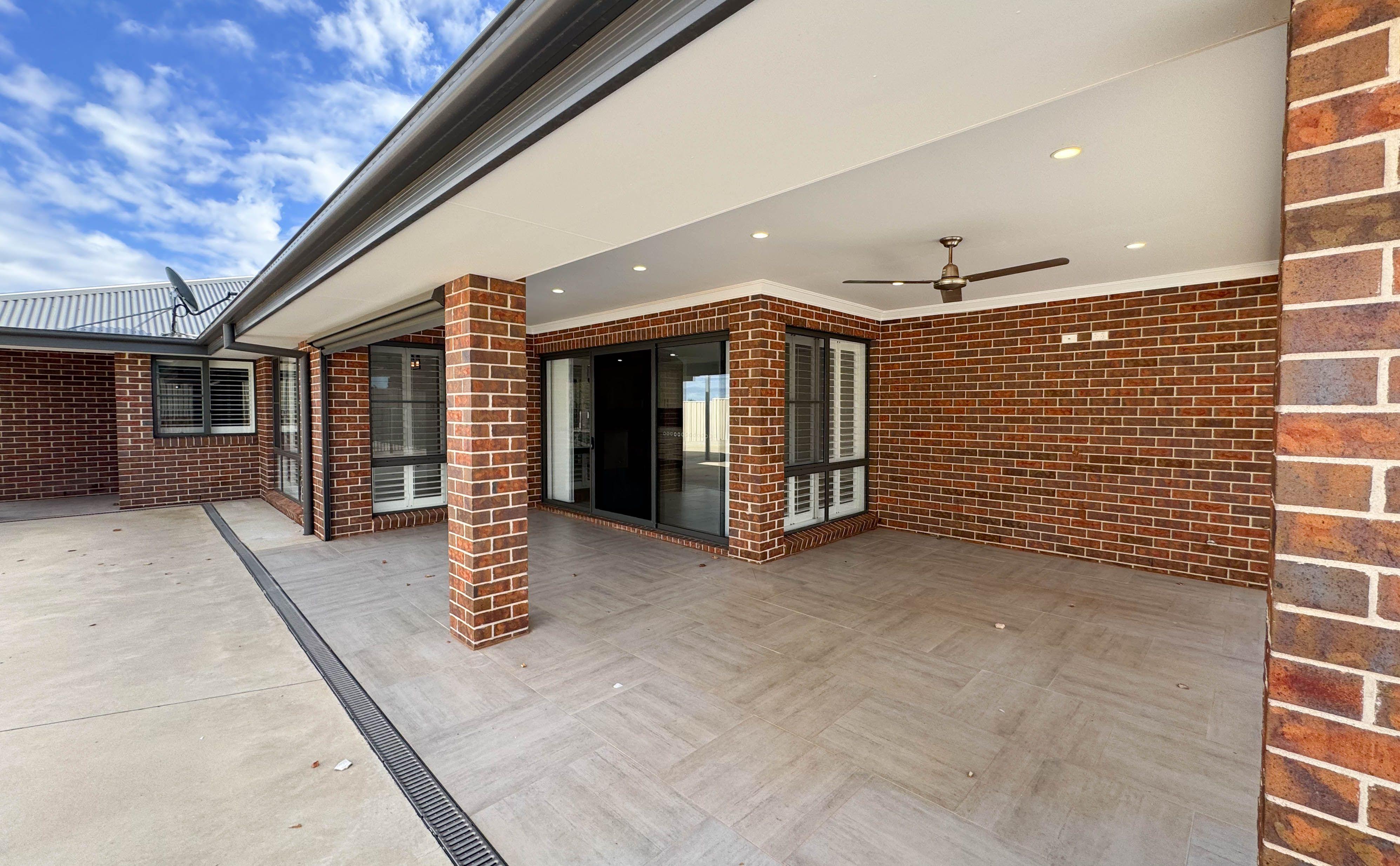House for Rent: Parkes, NSW 2870, NSW, 2870