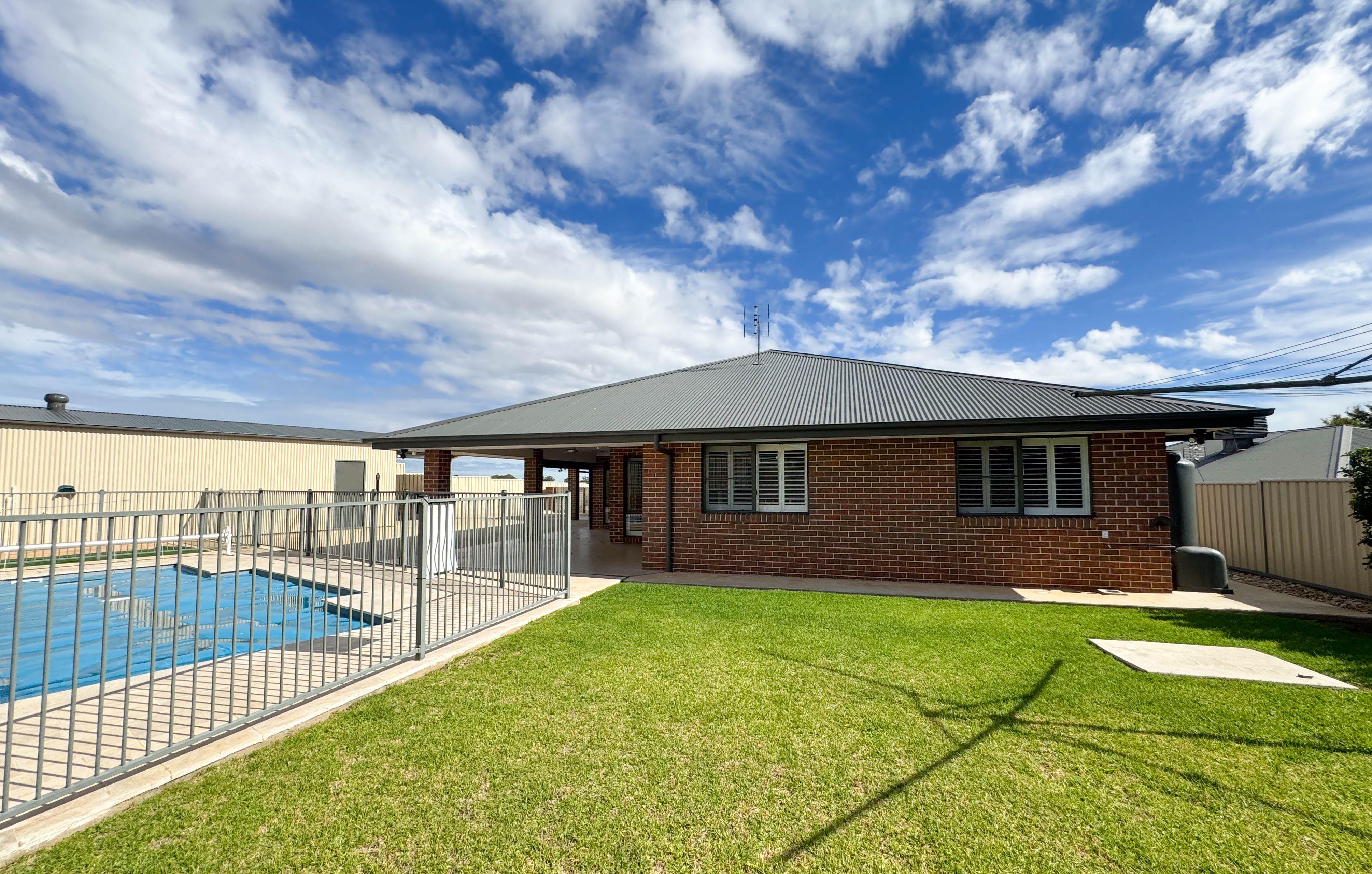 House for Rent: Parkes, NSW 2870, NSW, 2870