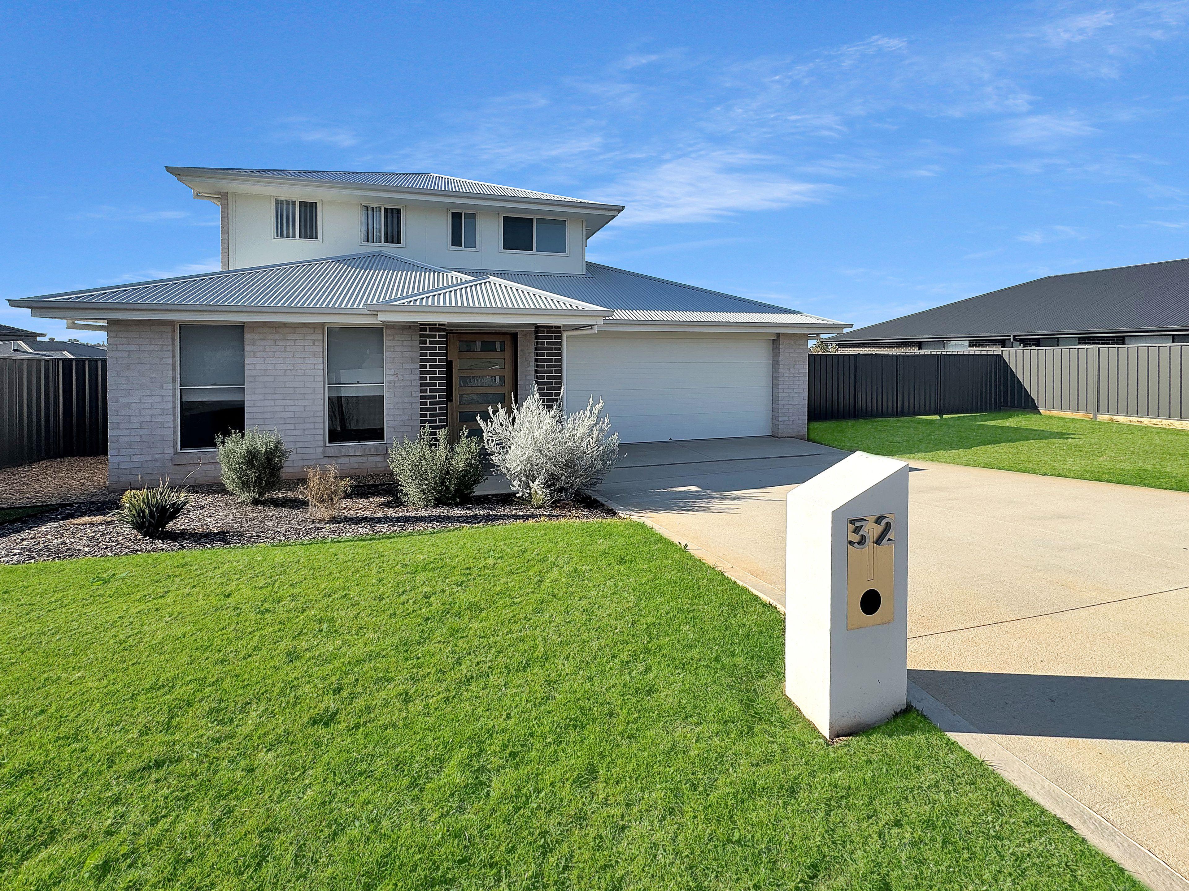 Prop-GPT: House: NSW Dubbo, NSW 2830 Home For Rent