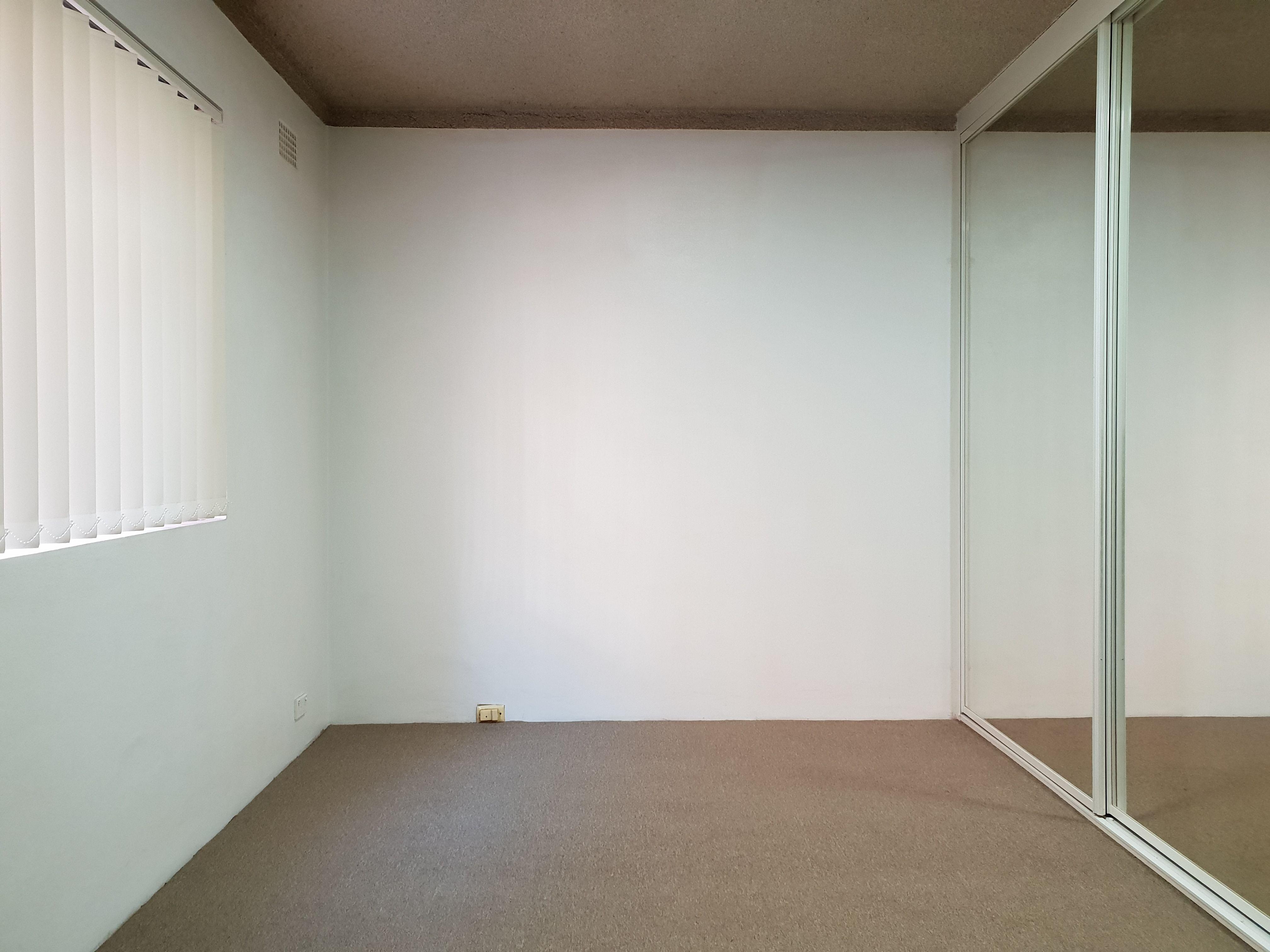 WELL PRESENTED SPACIOUS ONE BEDROOM UNIT FOR RENT