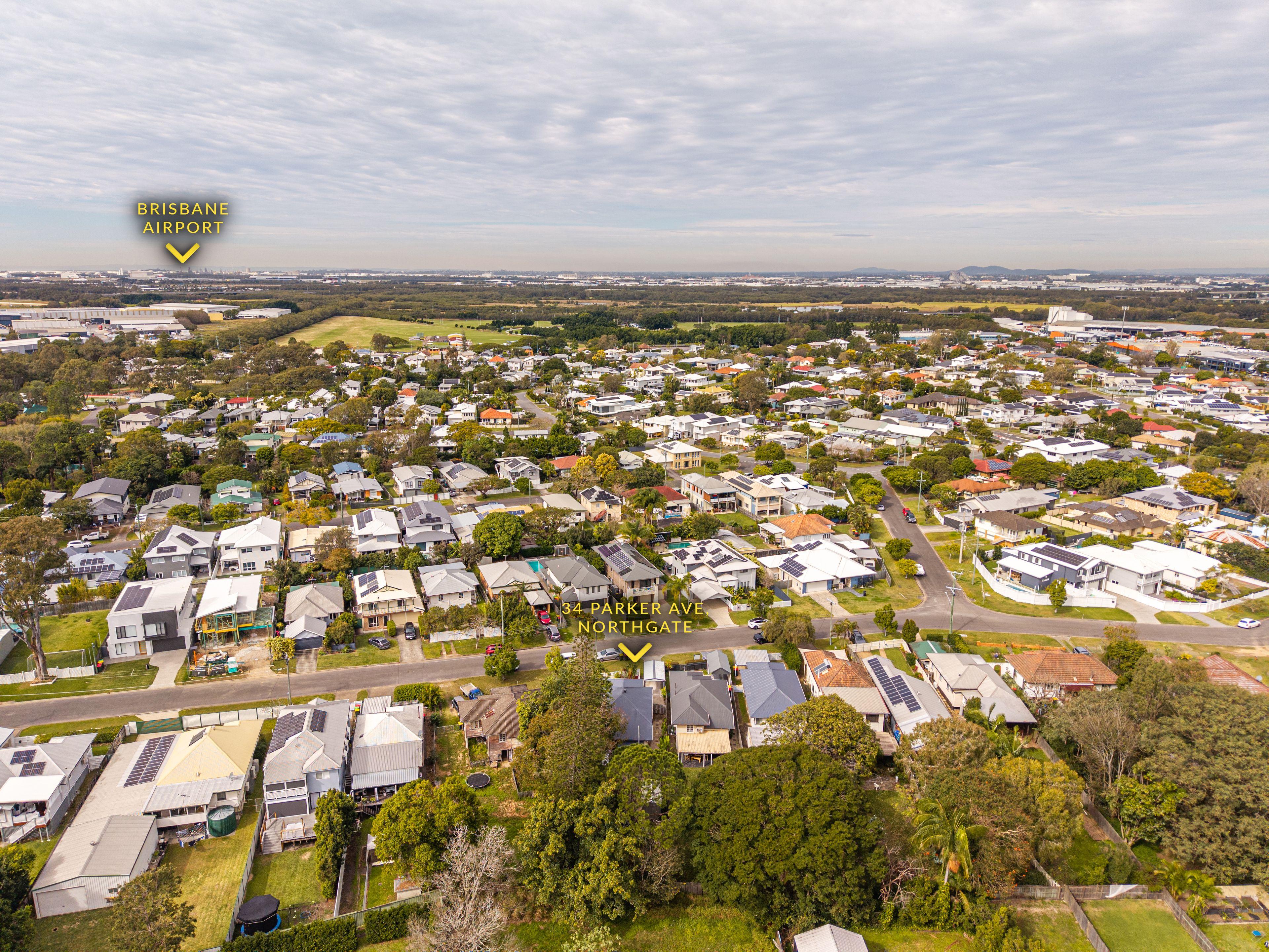 Charming 3-Bedroom Cottage with Modern Designer Kitchen, Air Conditioning, and More!