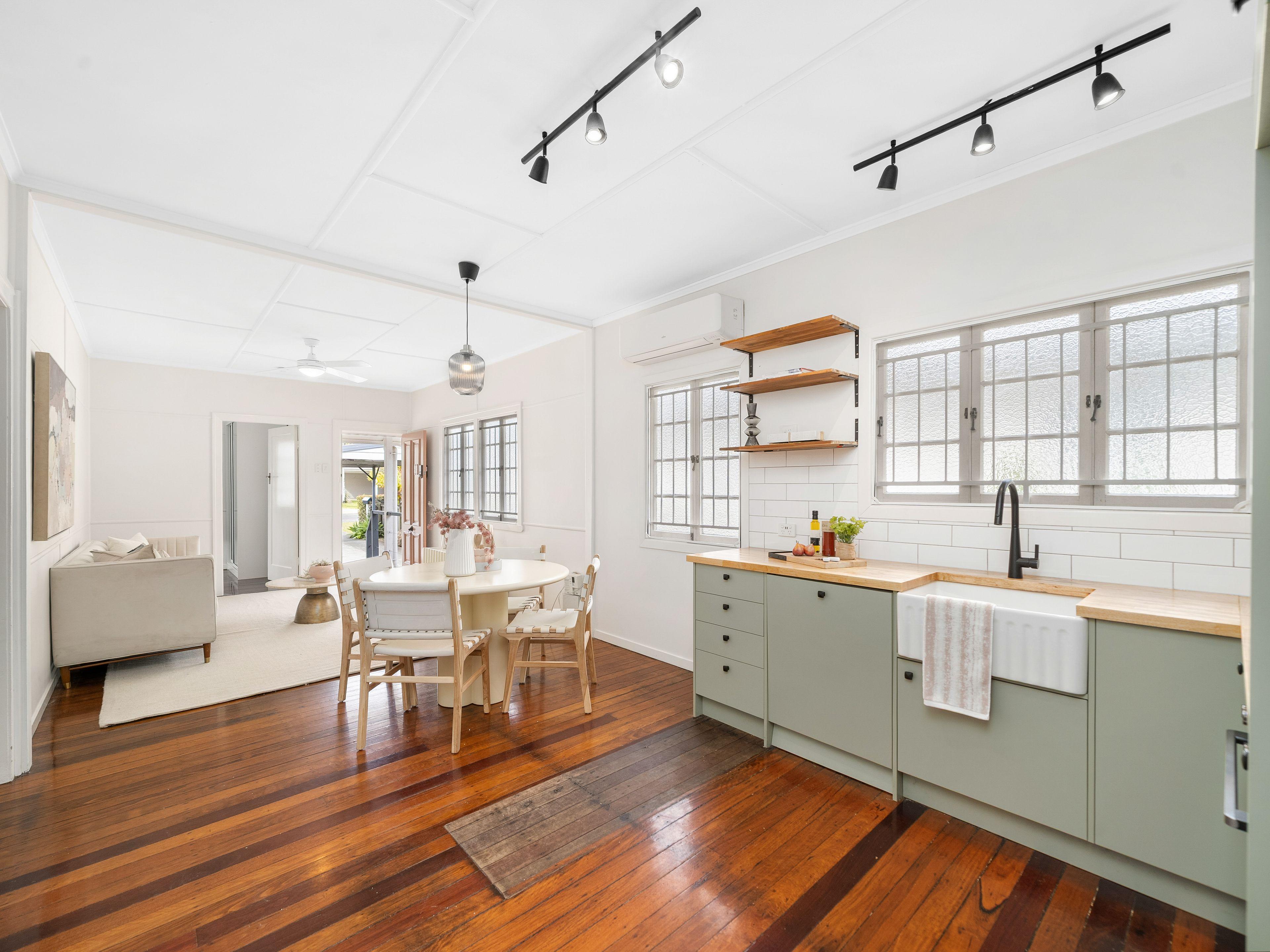 Charming 3-Bedroom Cottage with Modern Designer Kitchen, Air Conditioning, and More!