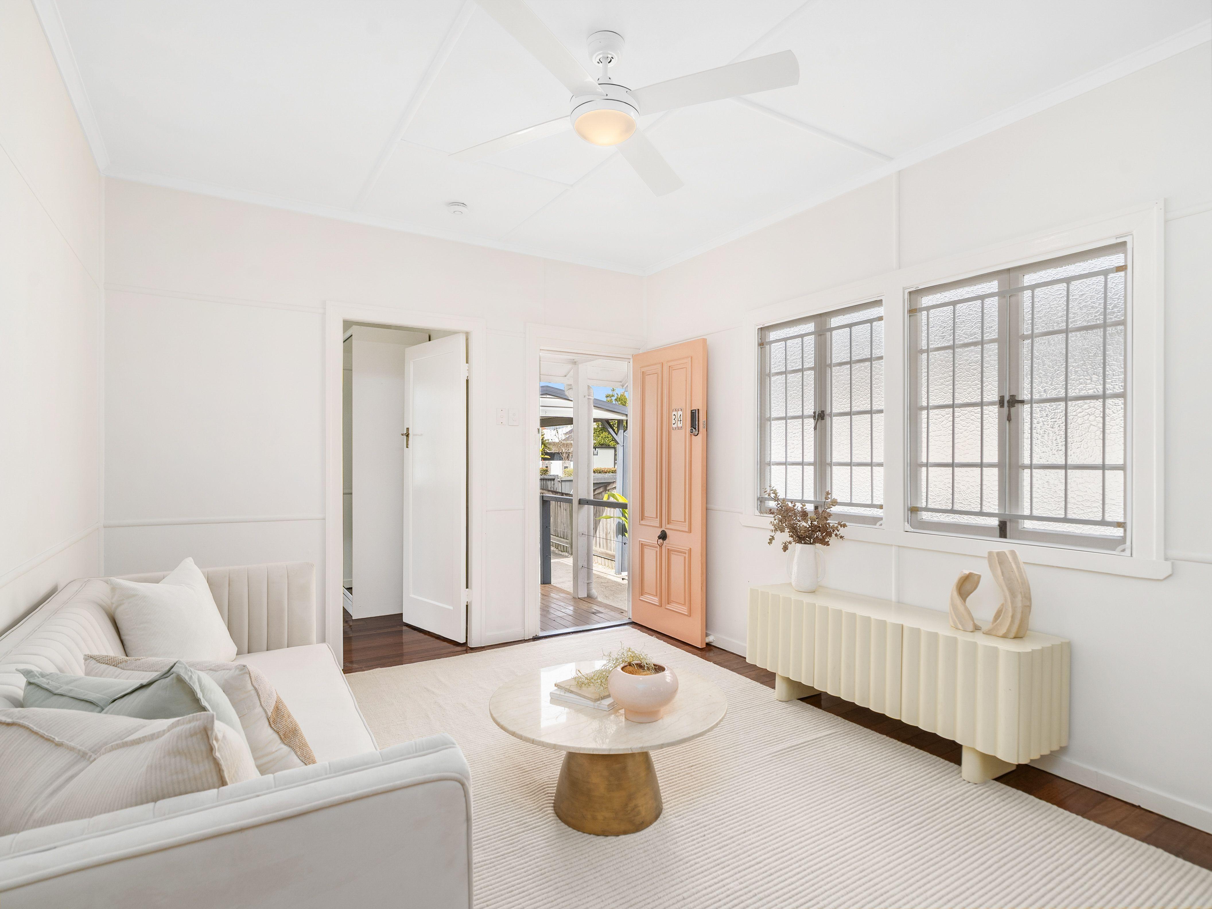 Charming 3-Bedroom Cottage with Modern Designer Kitchen, Air Conditioning, and More!