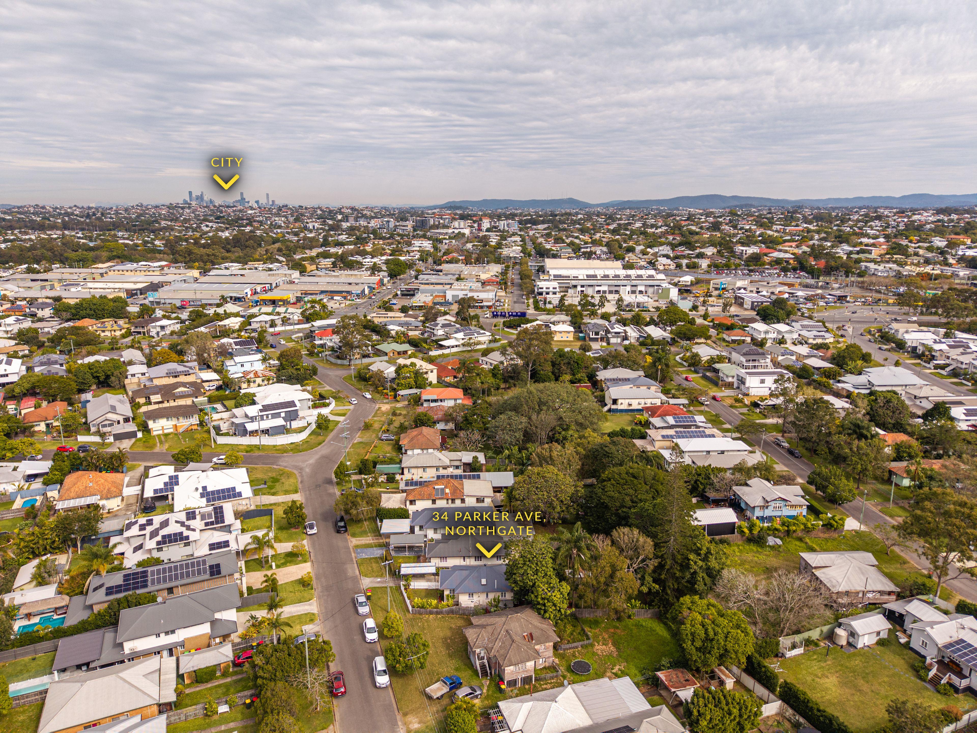 Charming 3-Bedroom Cottage with Modern Designer Kitchen, Air Conditioning, and More!