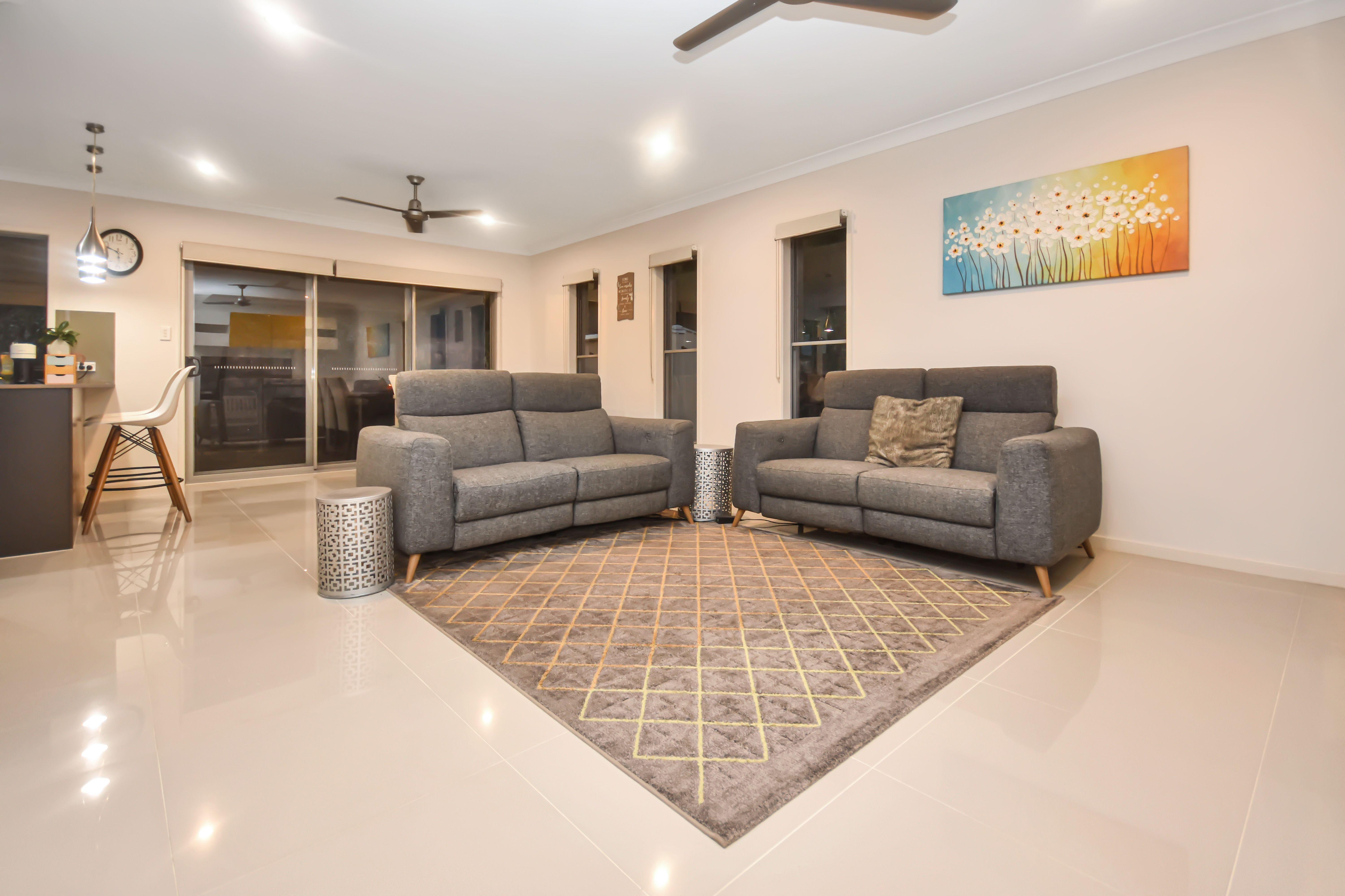 Stunning 4 Bedroom home with mountain views in Narangba