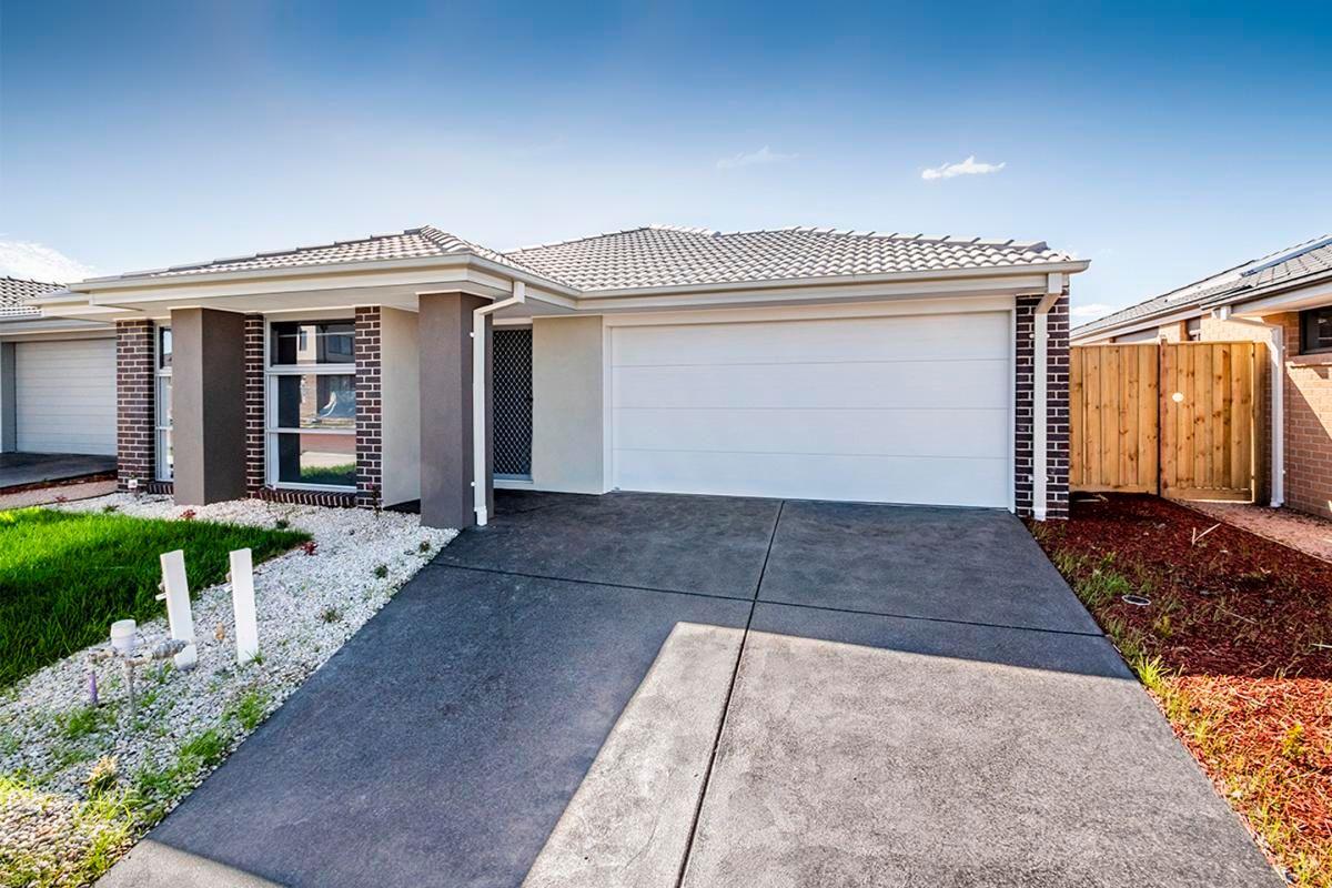 Prop-GPT: House: VIC Officer, VIC 3809 Home For Rent