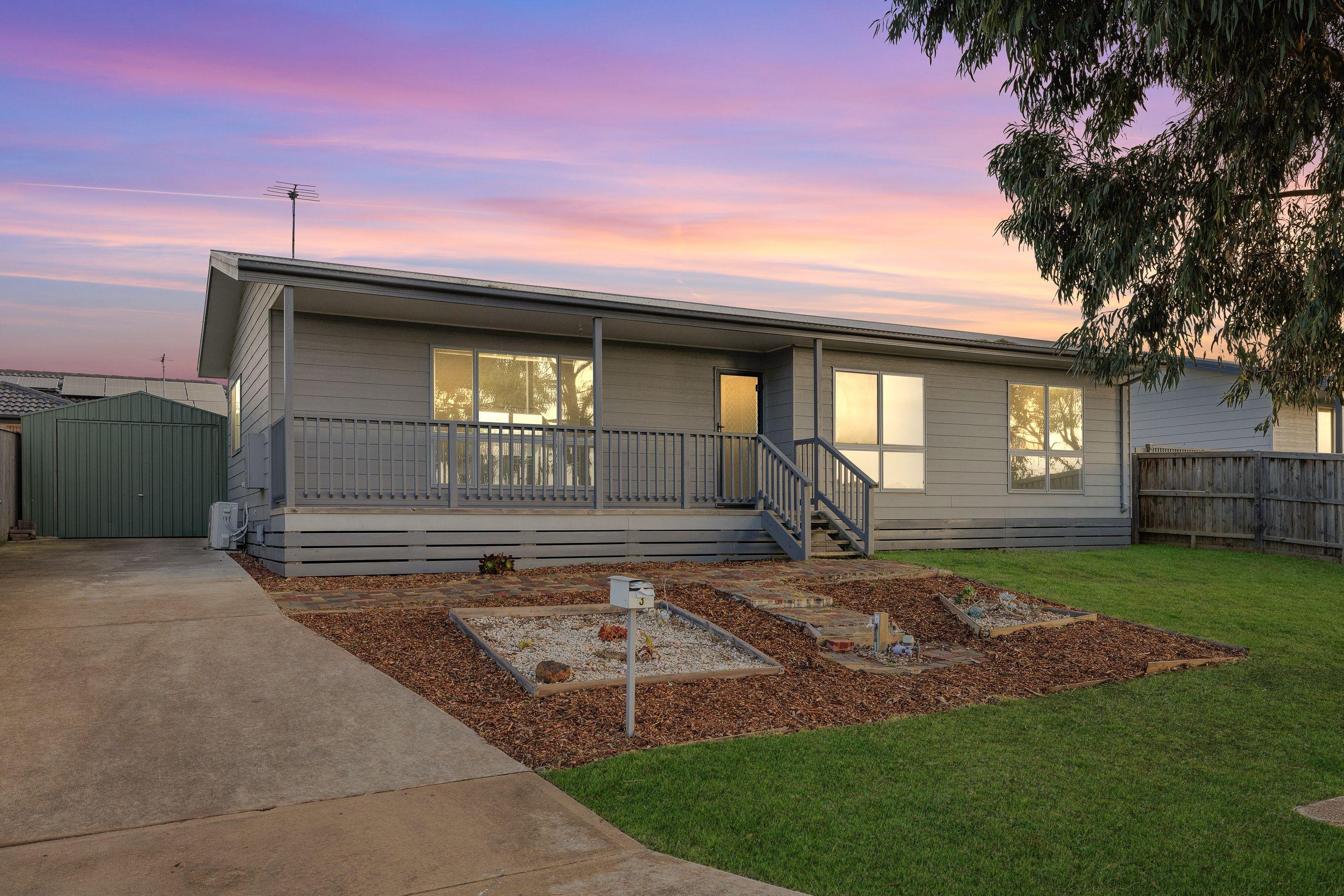 Prop-GPT: House: VIC Cowes, VIC 3922 Home For Rent