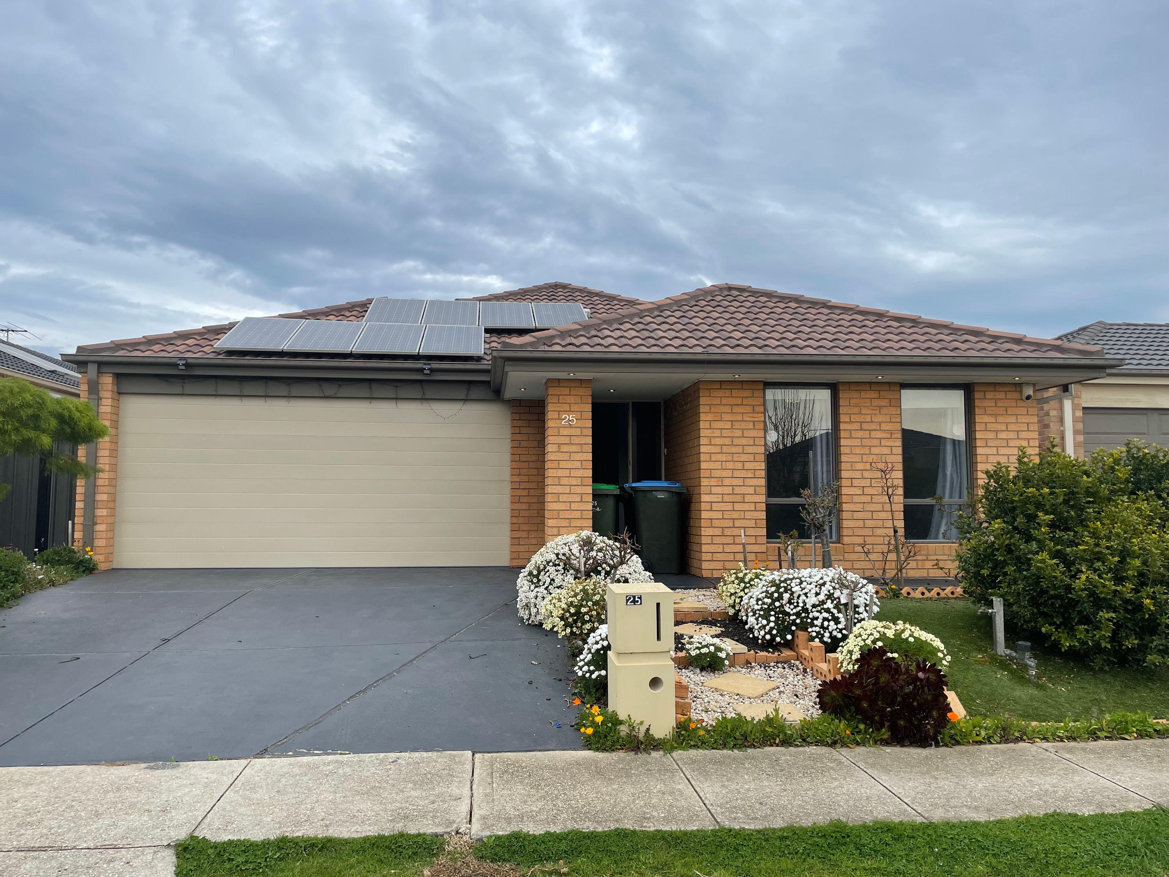 Prop-GPT: House: VIC Tarneit, VIC 3029 Home For Rent