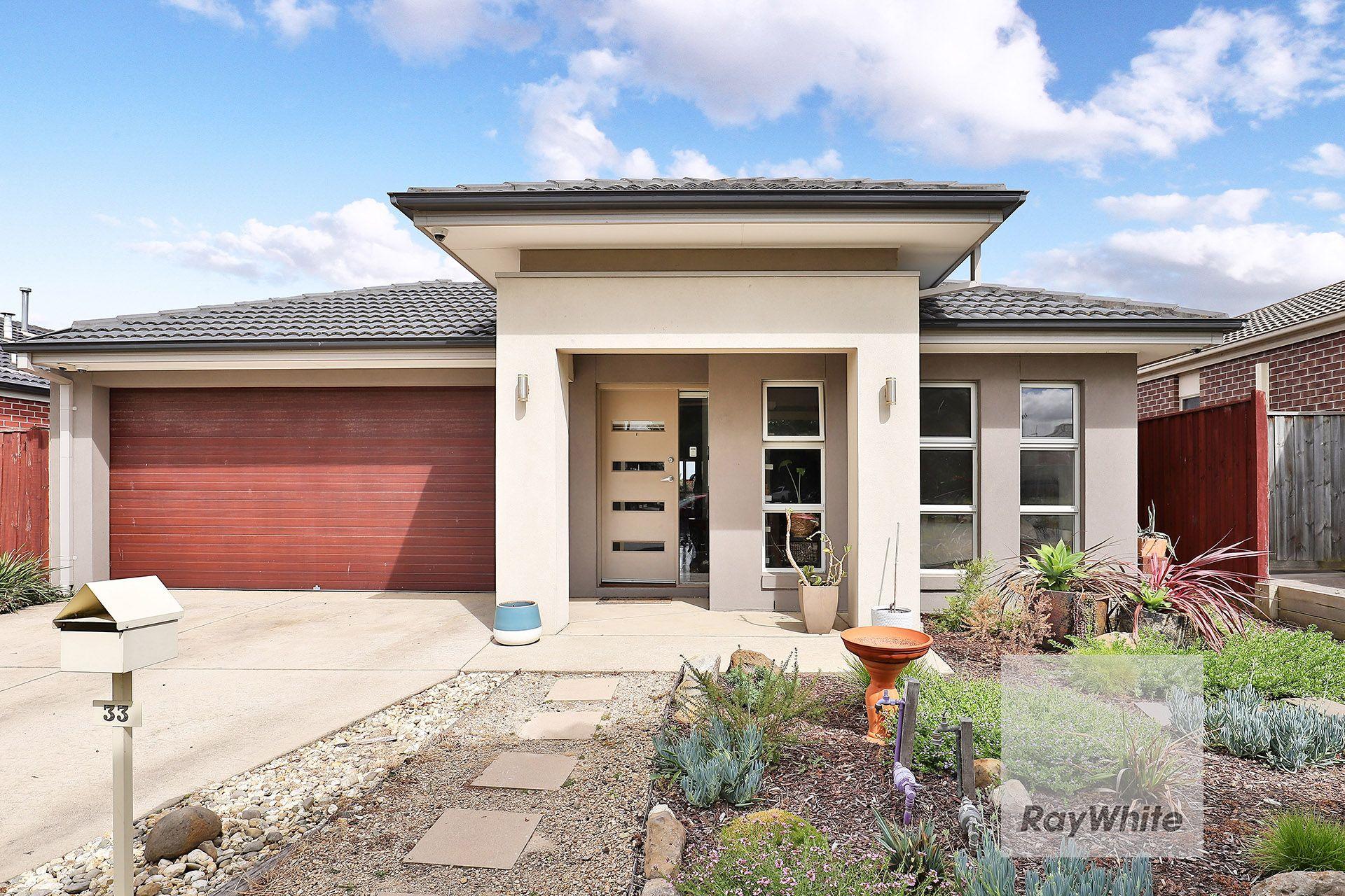 Prop-GPT: House: VIC Greenvale, VIC 3059 Home For Rent