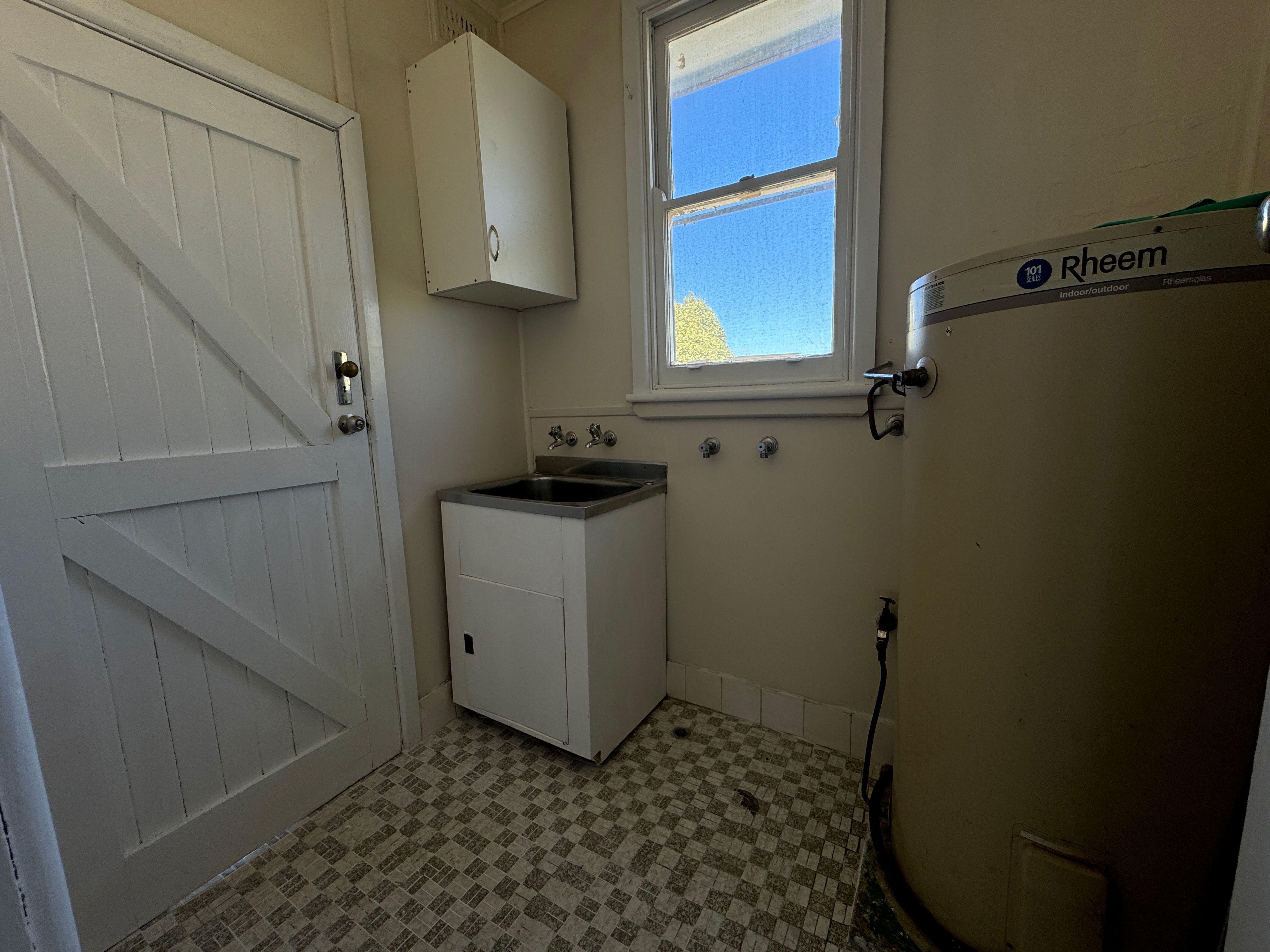 House for Rent: Batlow, NSW 2730, NSW, 2730