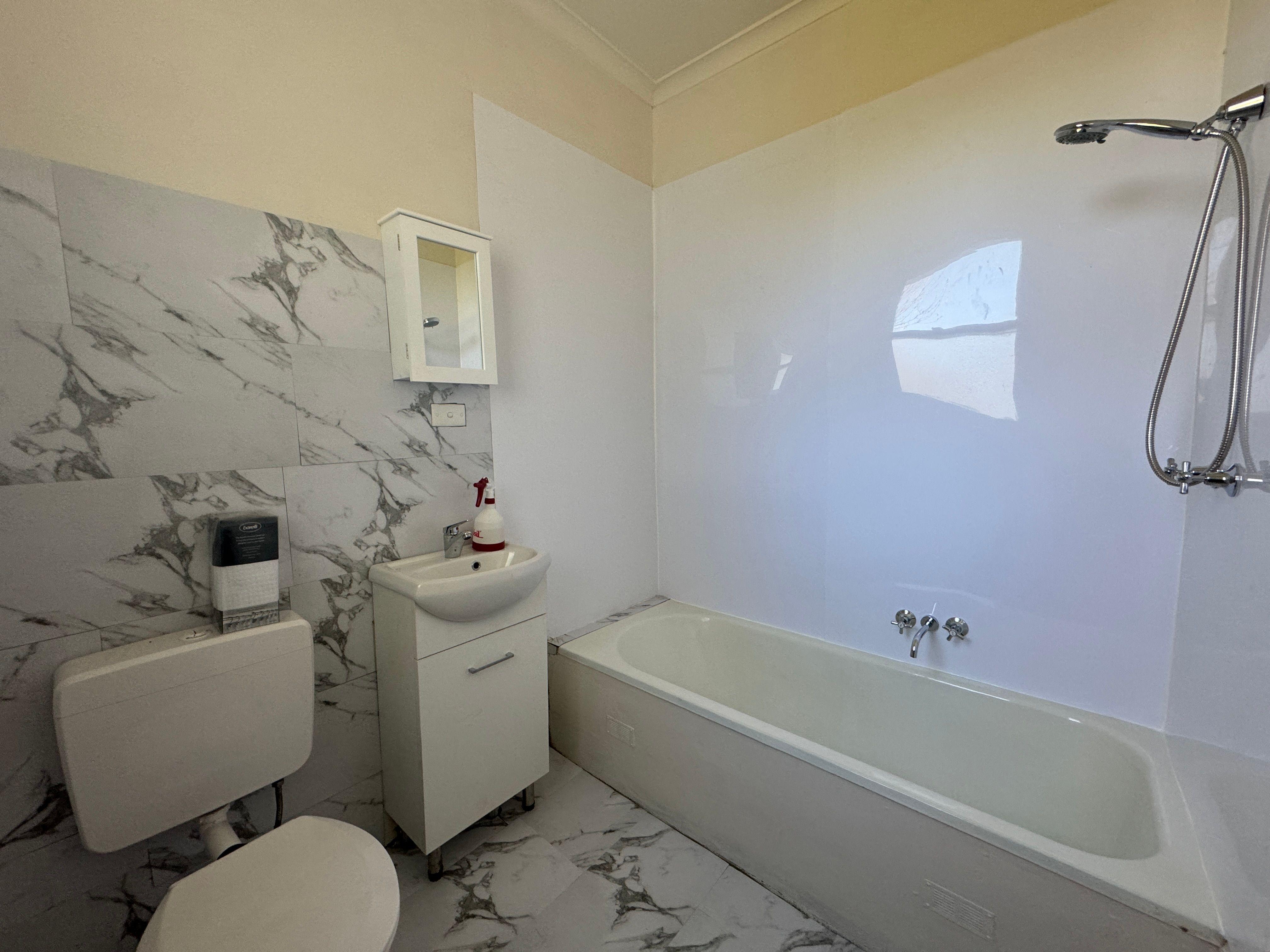 House for Rent: Batlow, NSW 2730, NSW, 2730