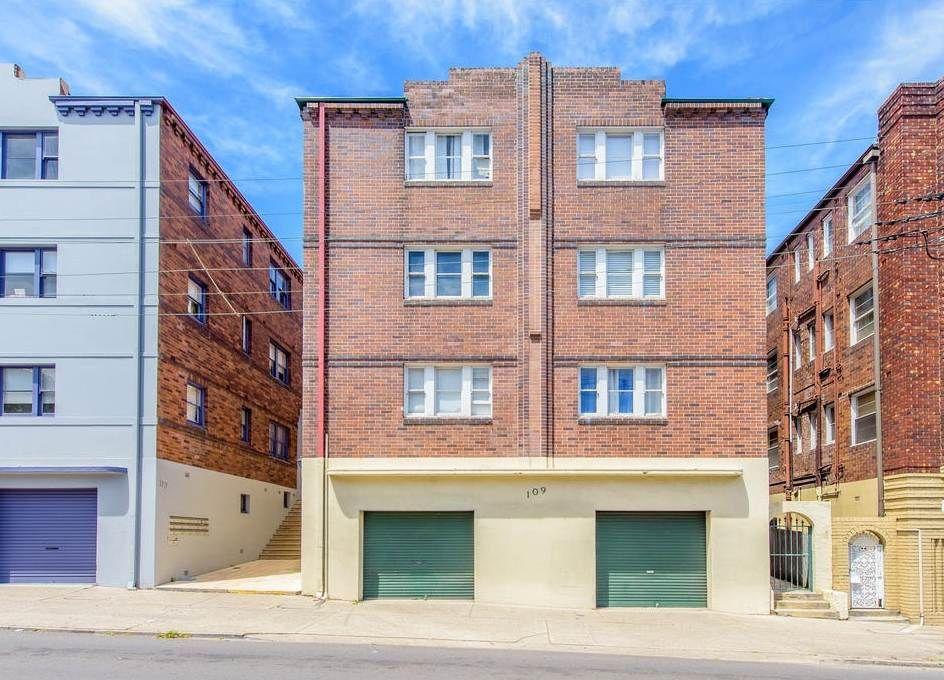 LIGHT-FILLED ONE BEDROOM APARTMENT - WALKING DISTANCE FROM RUSHCUTTERS BAY