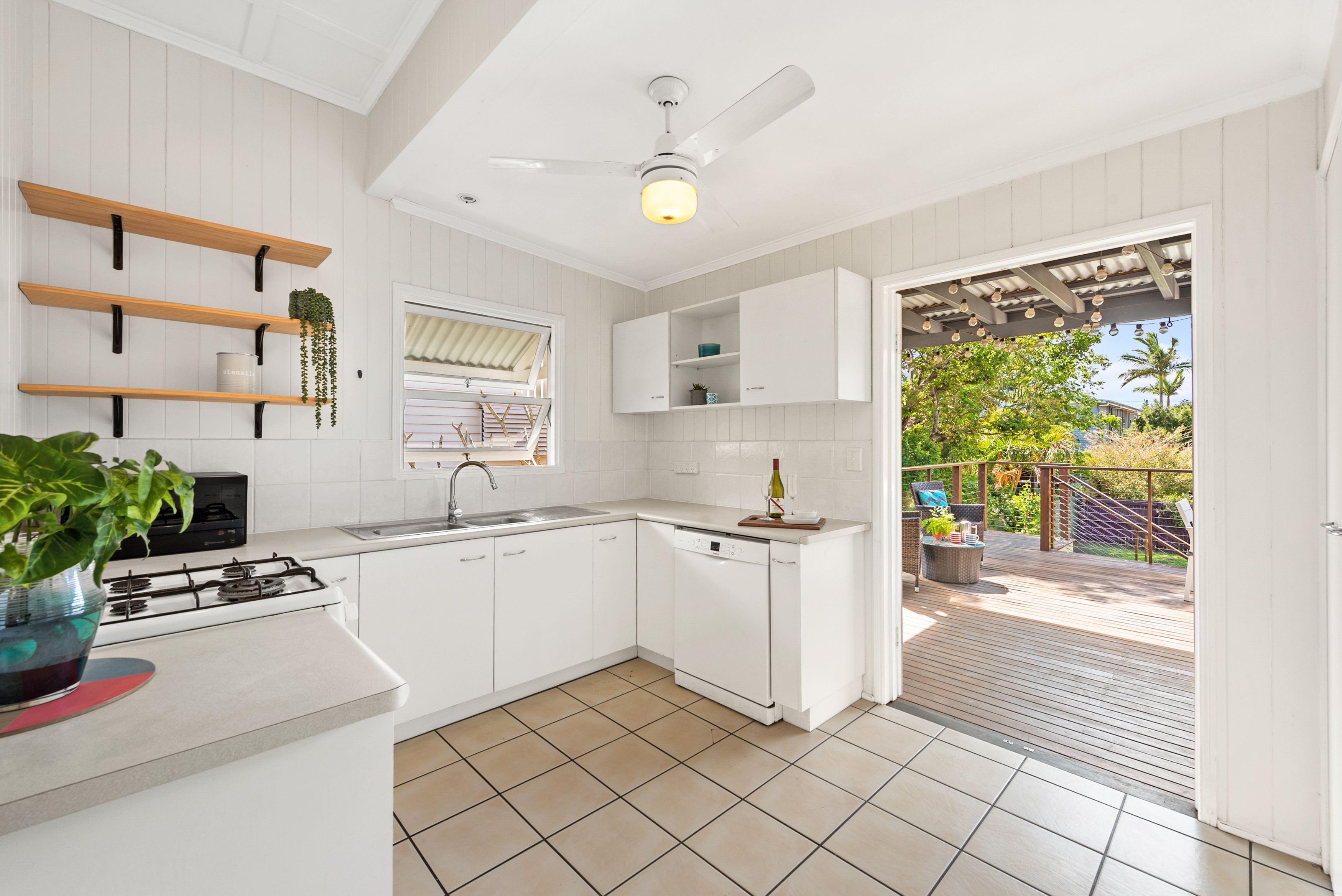 Beautifully maintained family home!