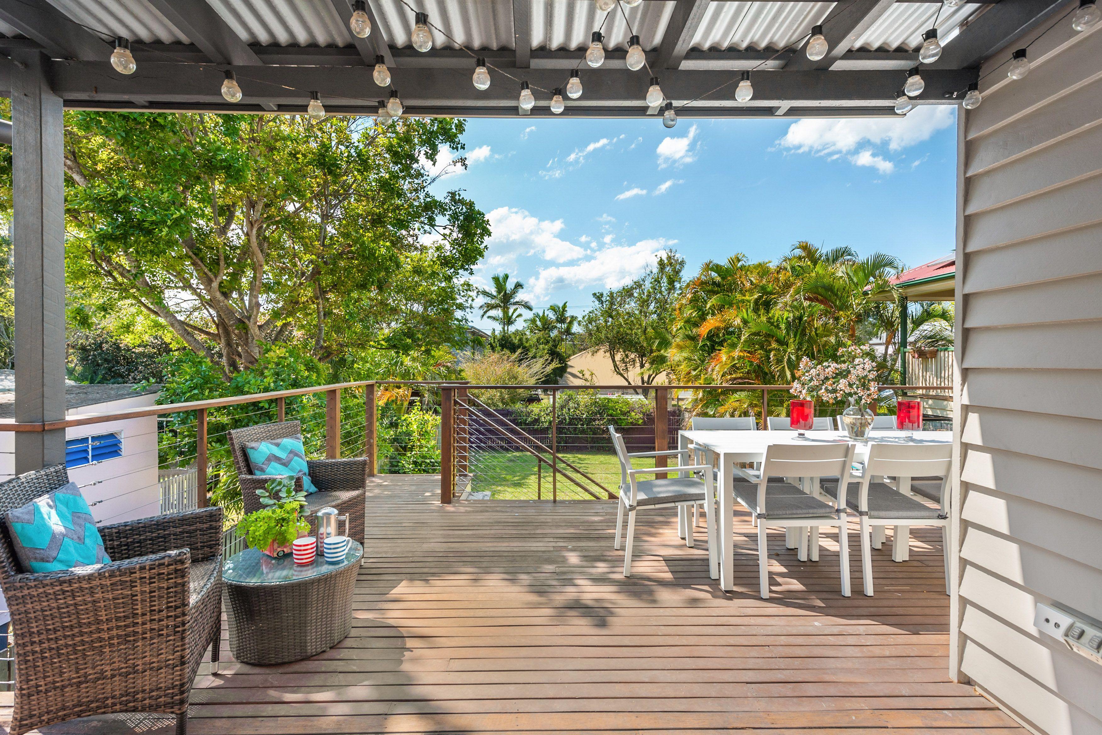 Beautifully maintained family home!