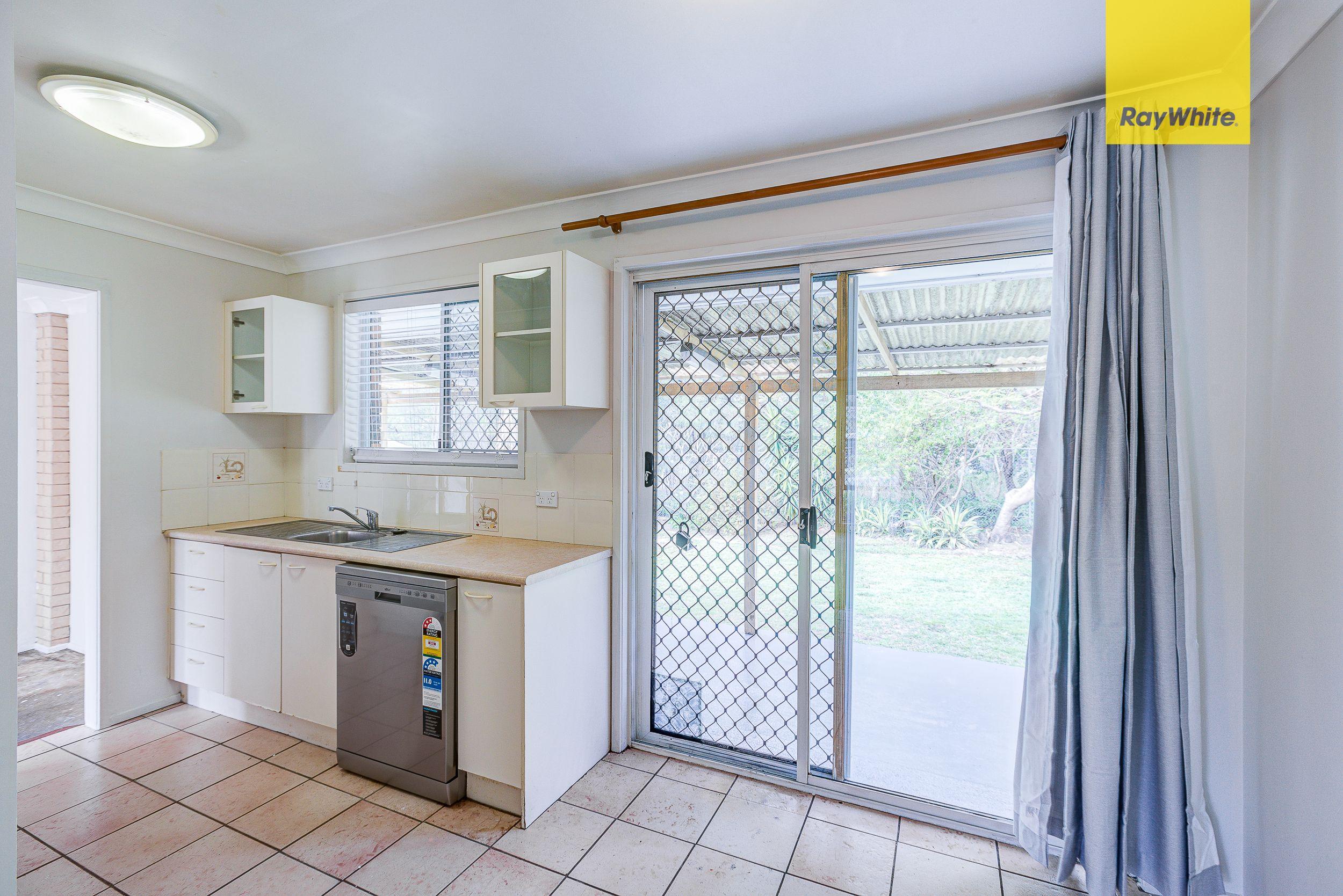 House for Rent: Mount Warren Park, QLD 4207, QLD, 4207