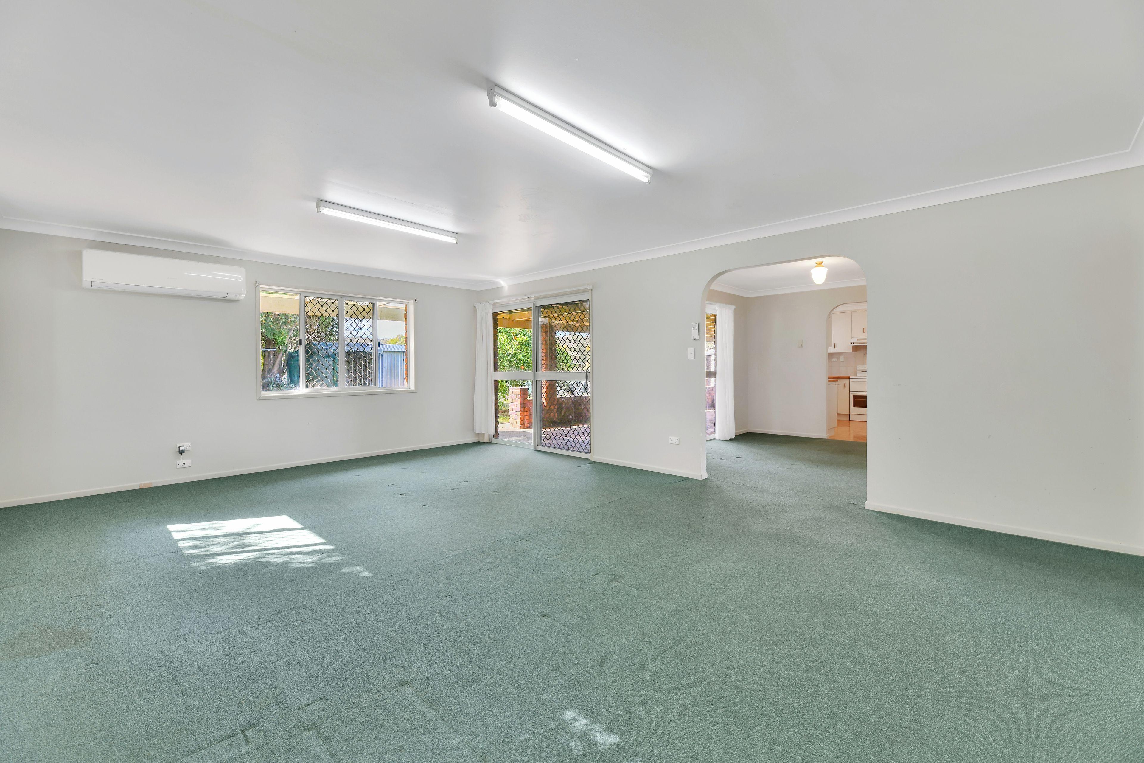 Spacious 4-Bedroom Home in the Heart of Town