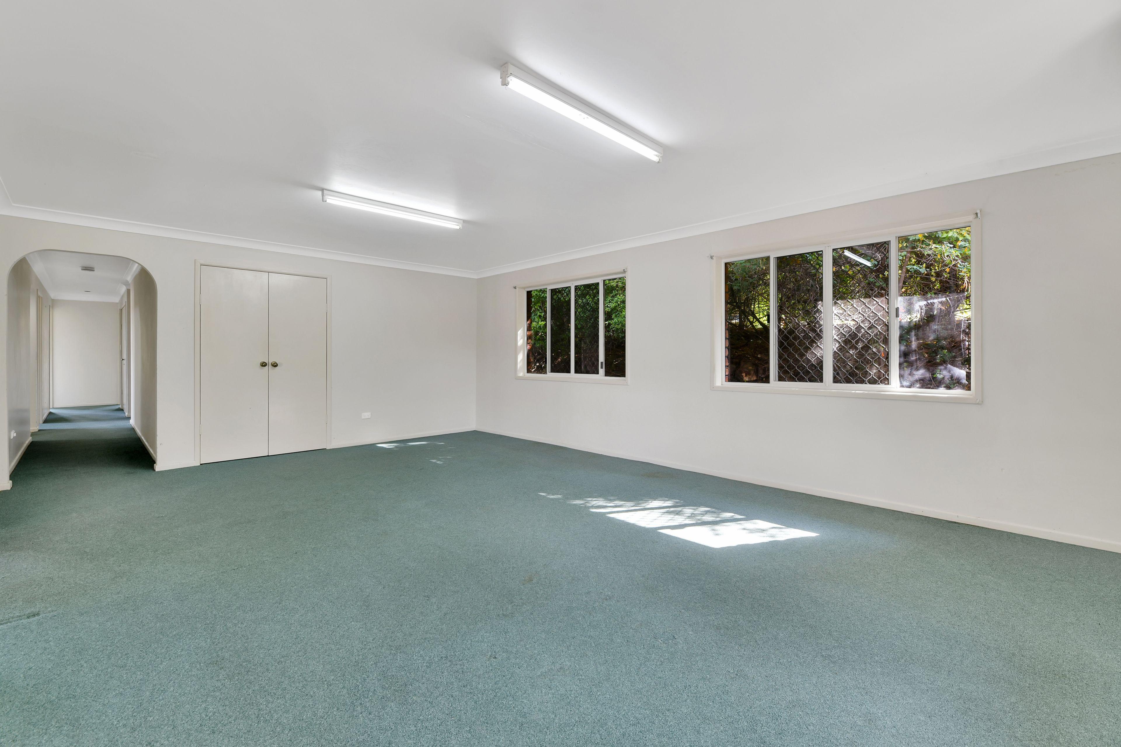 Spacious 4-Bedroom Home in the Heart of Town