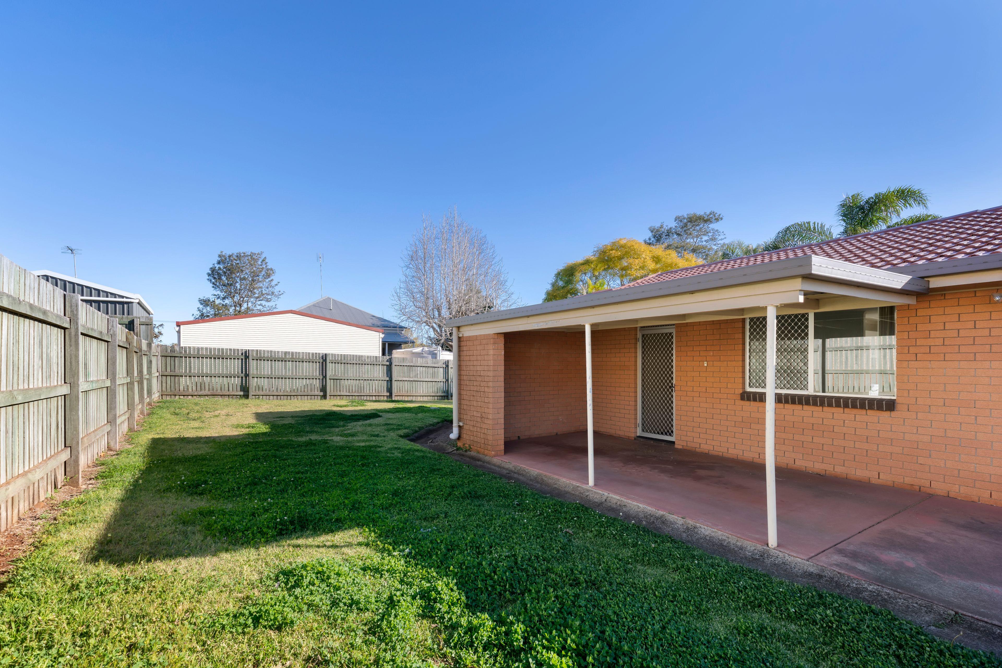 Prop-GPT: Unit: QLD East Toowoomba, QLD 4350 Home For Rent