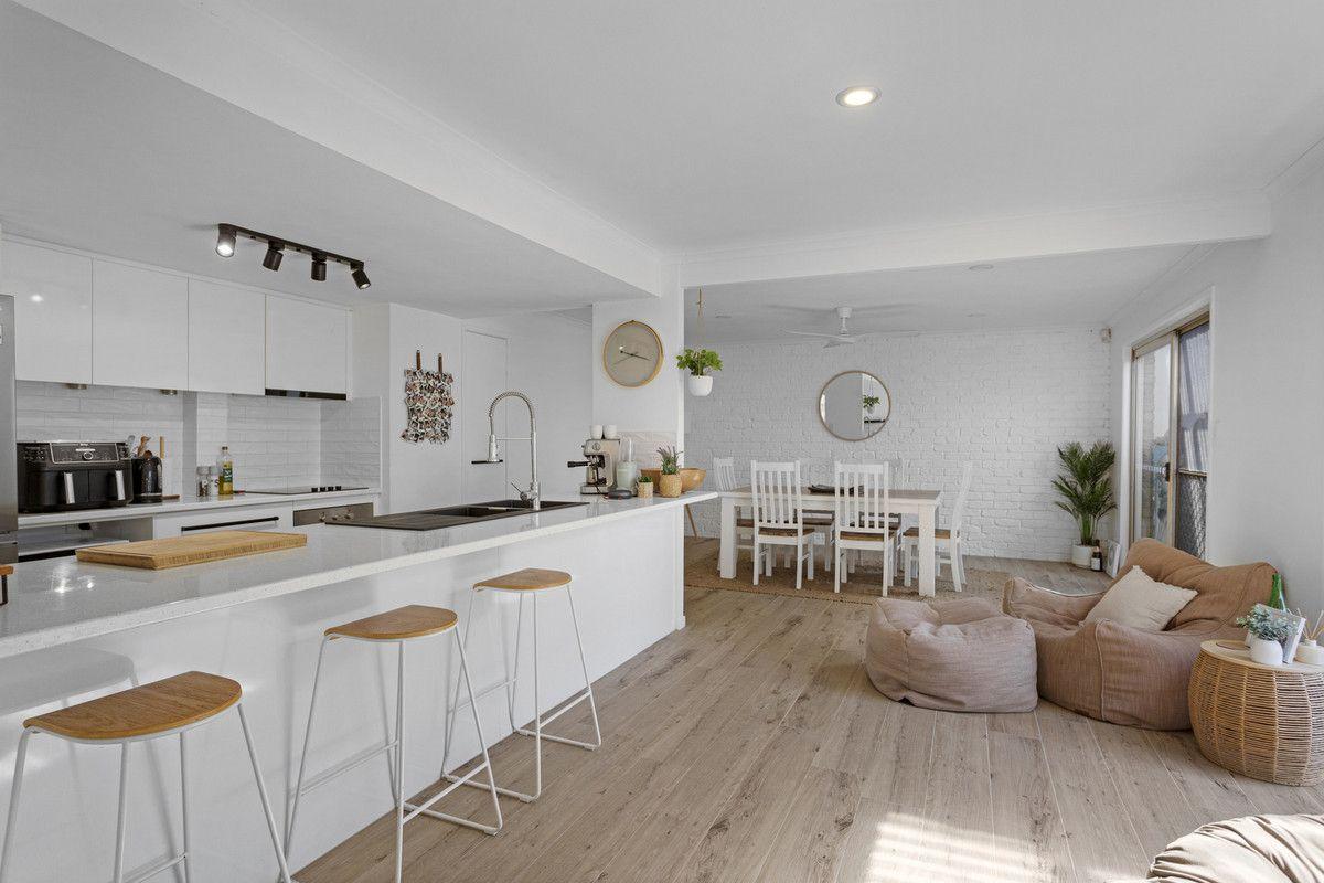 Prop-GPT: House: QLD Mudgeeraba, QLD 4213 Queensland 4213