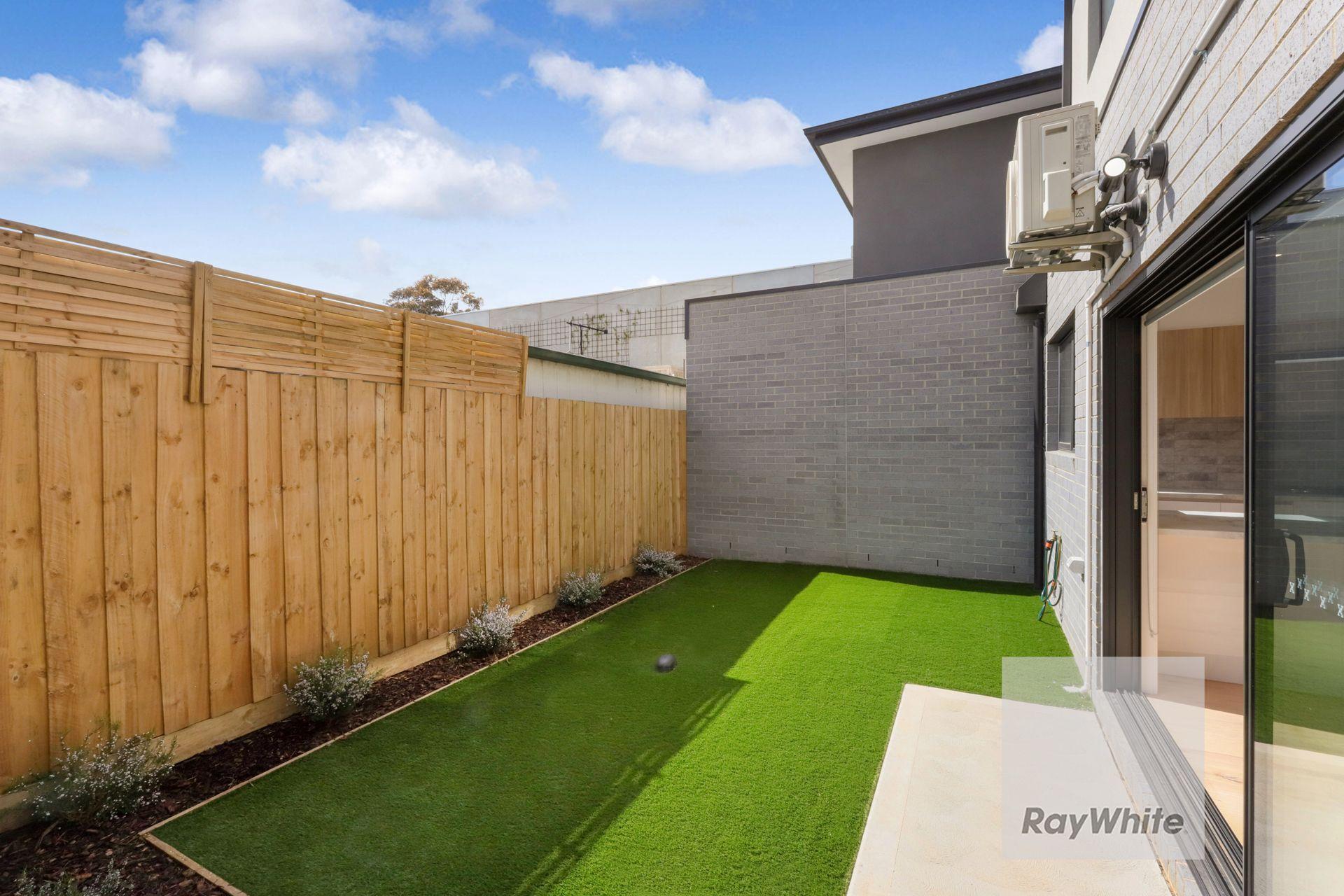 Townhouse for Rent: Airport West, VIC 3042, VIC, 3042