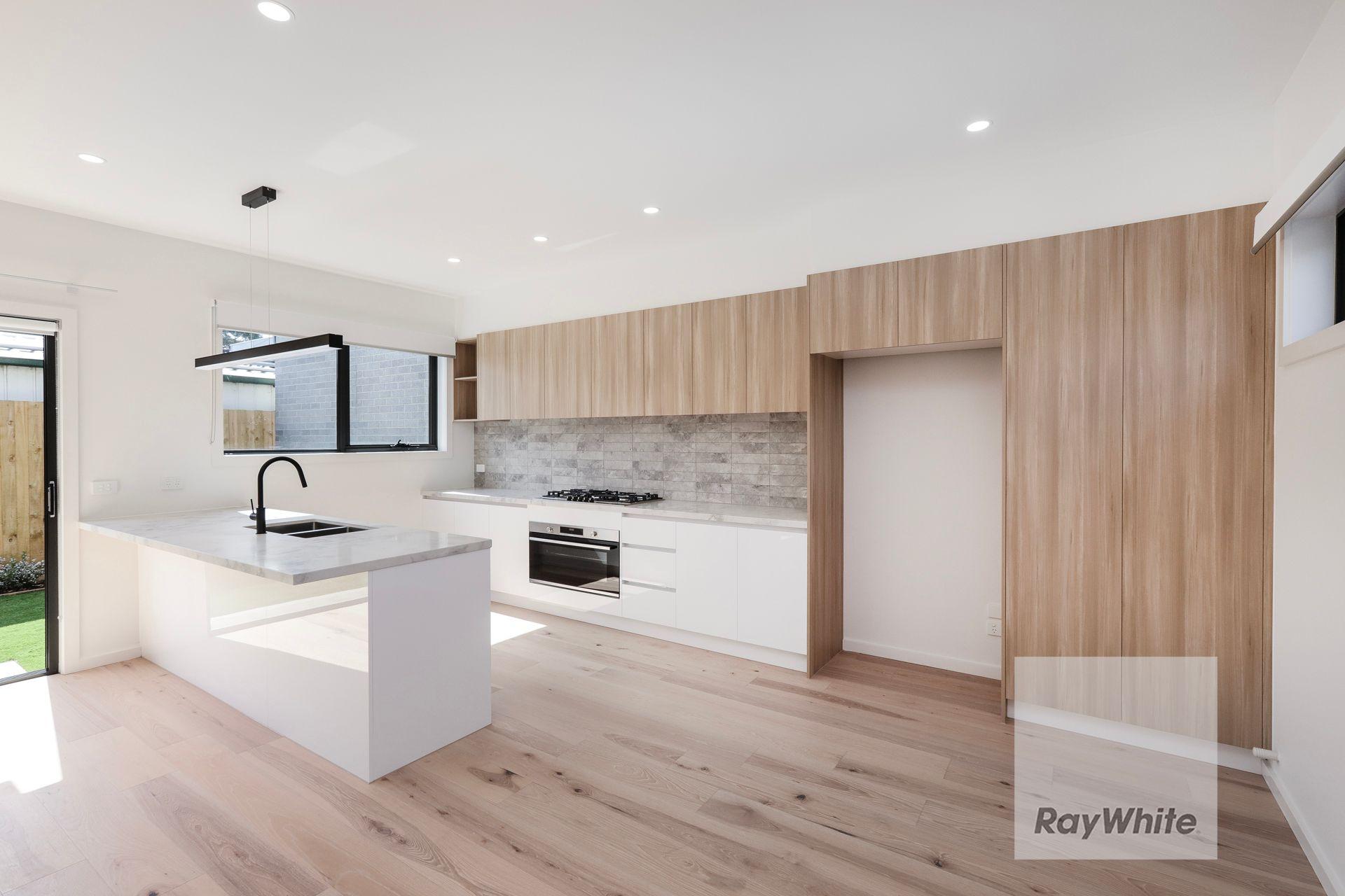 Townhouse for Rent: Airport West, VIC 3042, VIC, 3042