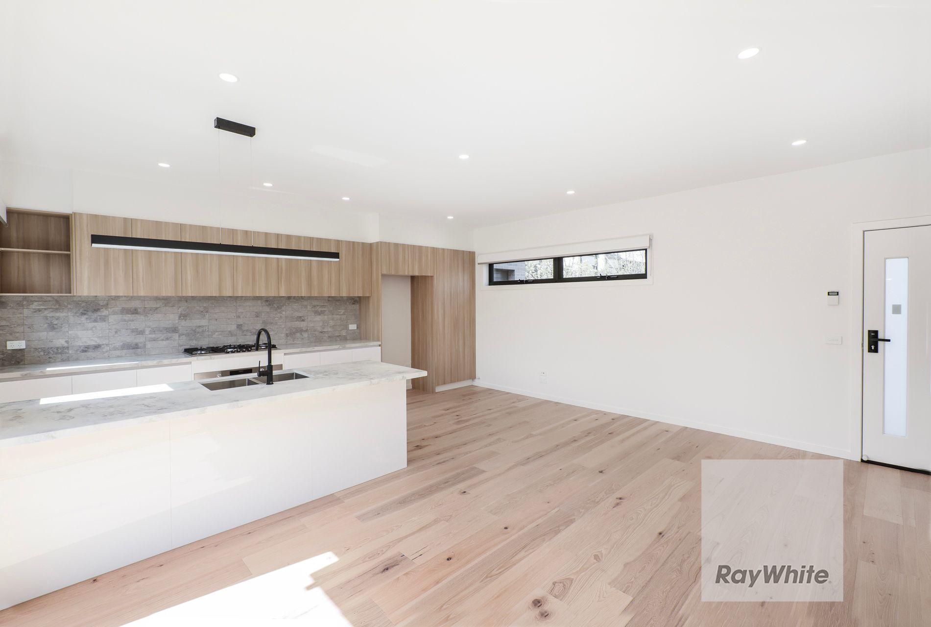 Townhouse for Rent: Airport West, VIC 3042, VIC, 3042