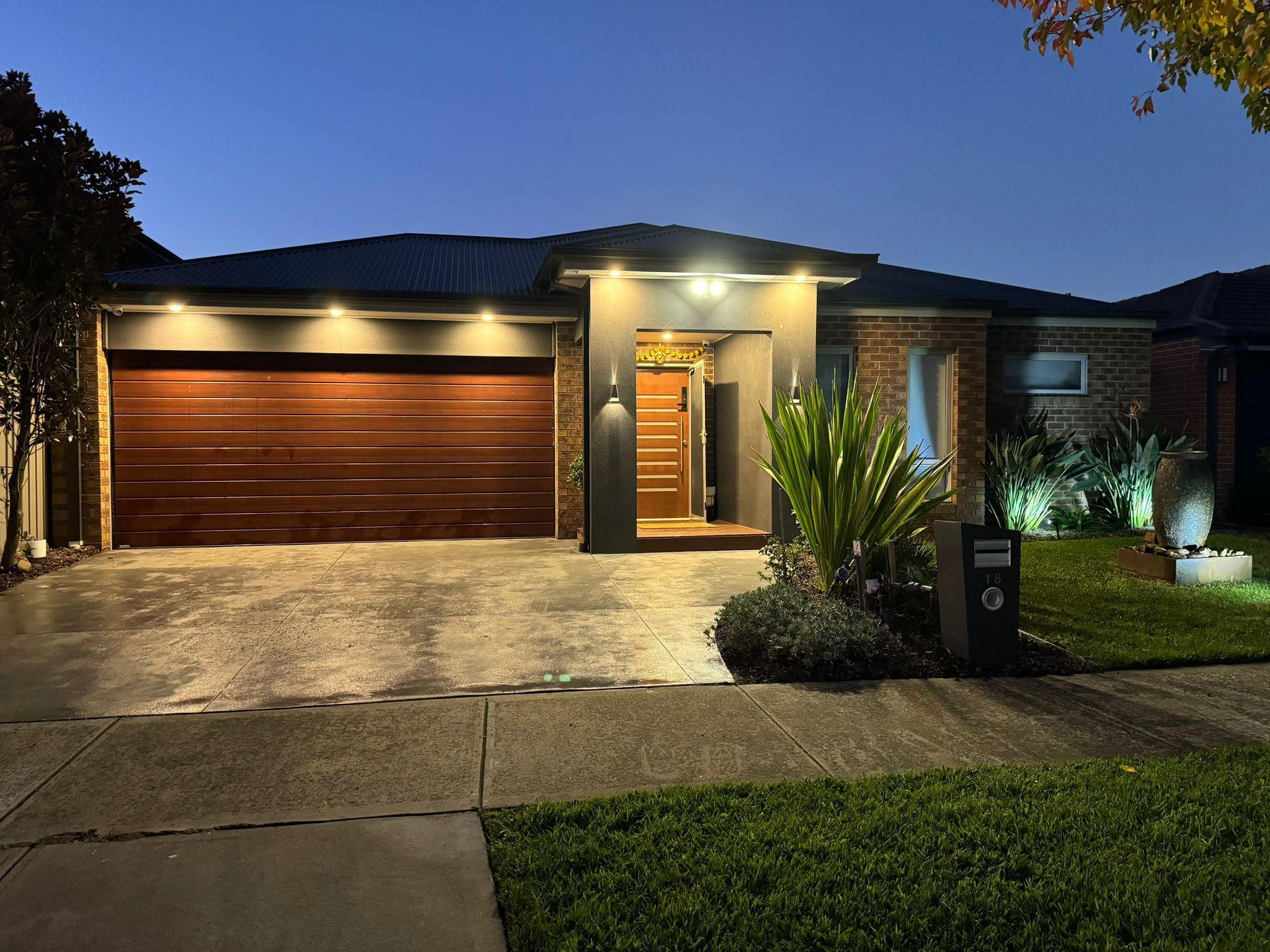 Prop-GPT: House: VIC Cranbourne East, VIC 3977 Home For Rent