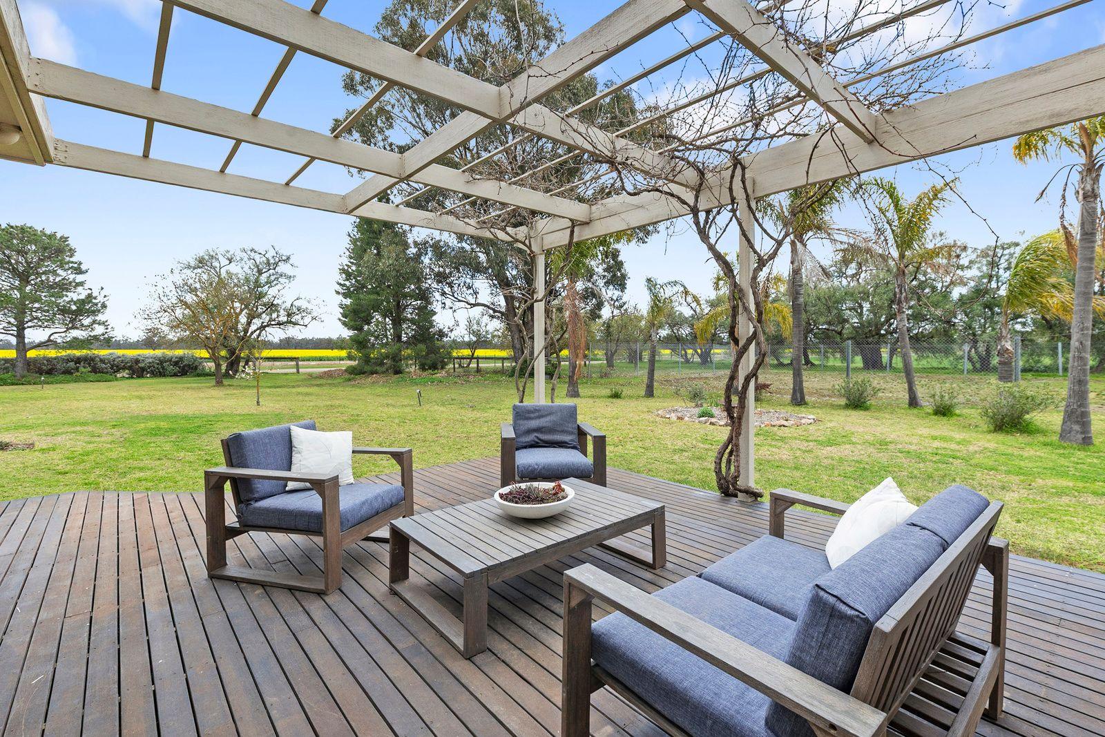 80-Acre Farm Estate with Stunning Weatherboard Farm House