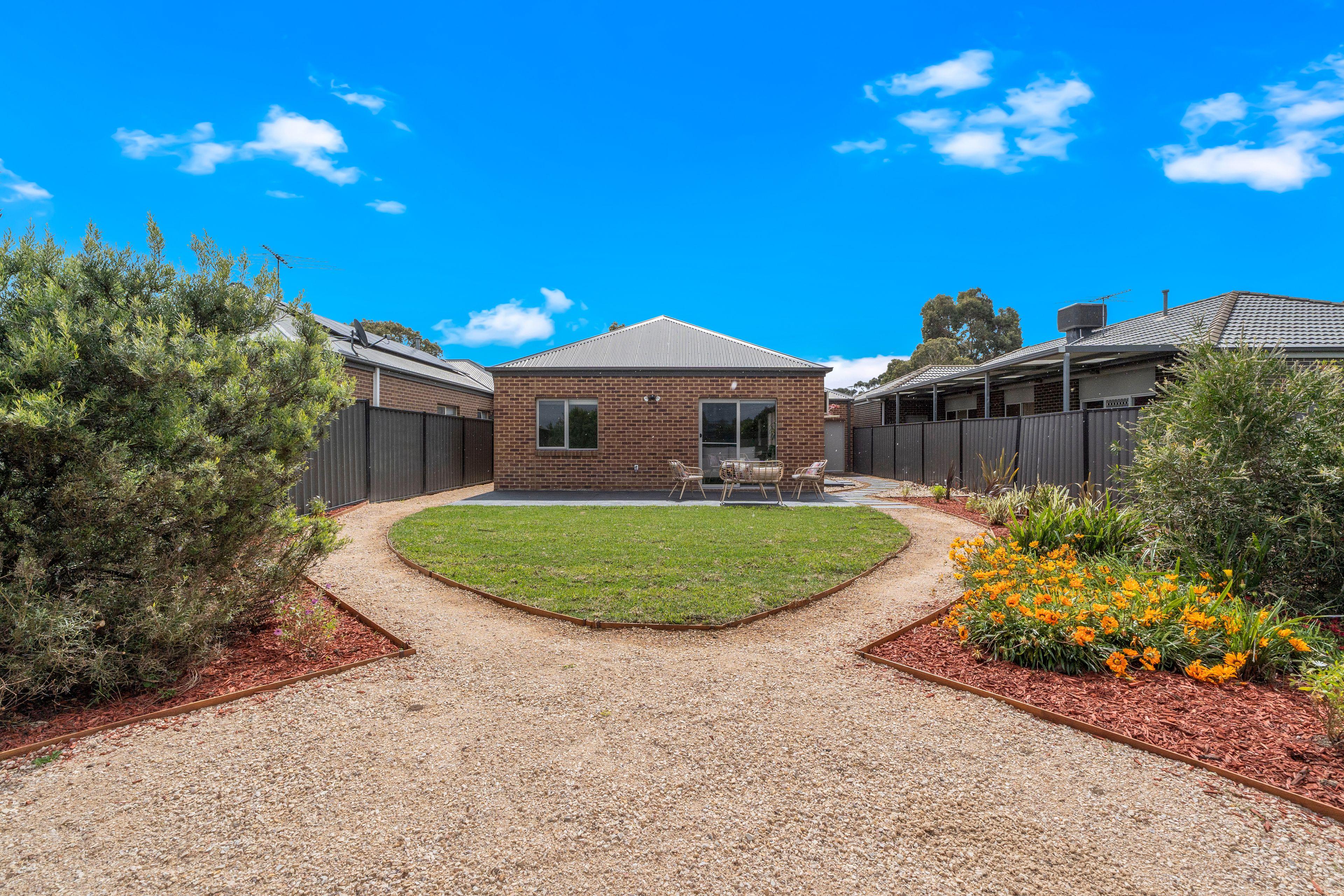 House for Rent: Craigieburn, VIC 3064, VIC, 3064