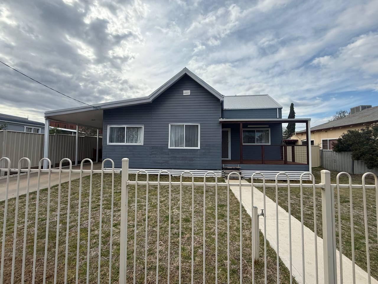 Prop-GPT: House: NSW Condobolin, NSW 2877 Home For Rent