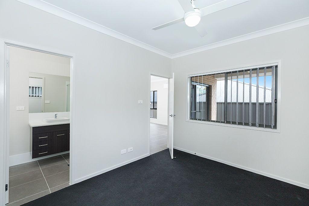 DuplexSemi-detached for Rent: Morisset, NSW 2264, NSW, 2264