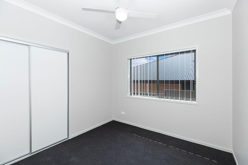 DuplexSemi-detached for Rent: Morisset, NSW 2264, NSW, 2264