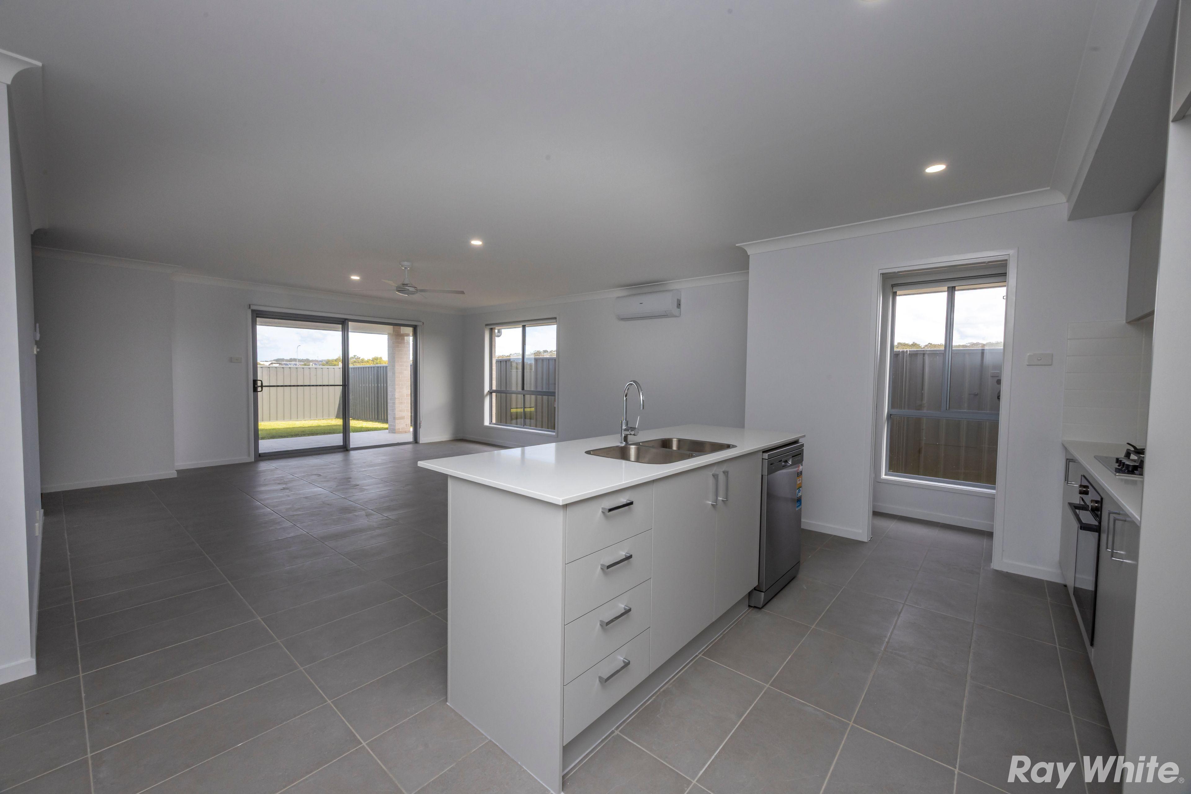 House for Rent: Old Bar, NSW 2430, NSW, 2430