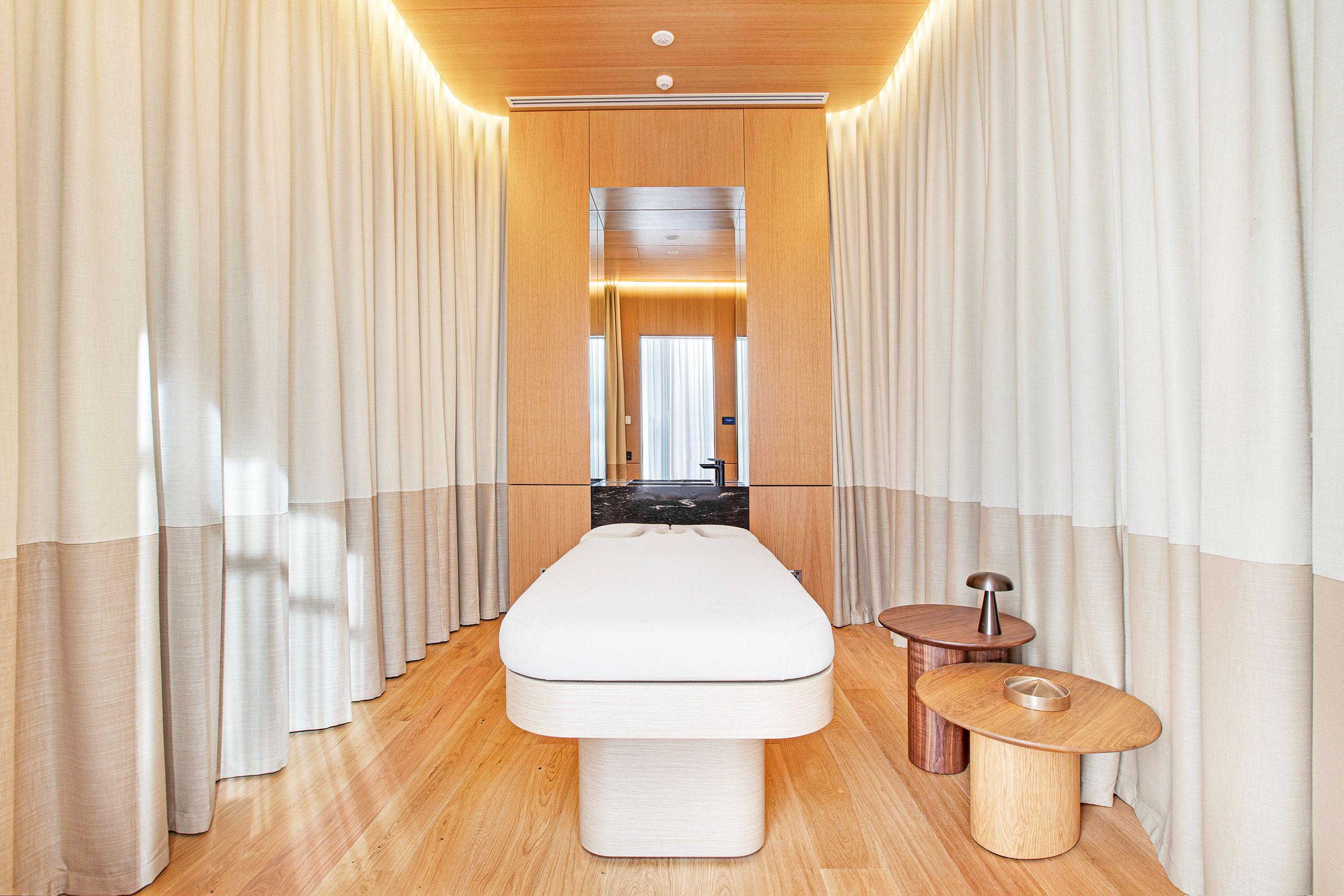 Elevated Elegance at 'One Sydney Harbour': A Level 22 Gem Overlooking the Northern Harbour