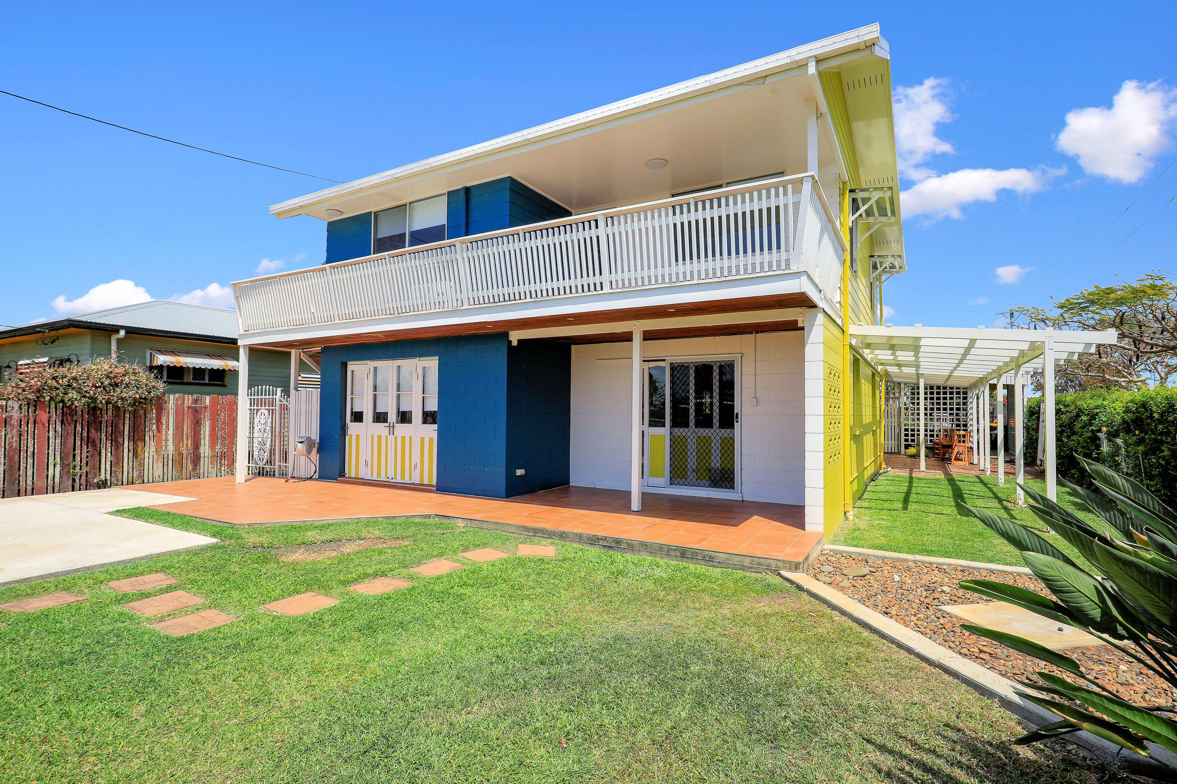 Prop-GPT: House: QLD Elliott Heads, QLD 4670 Home For Rent