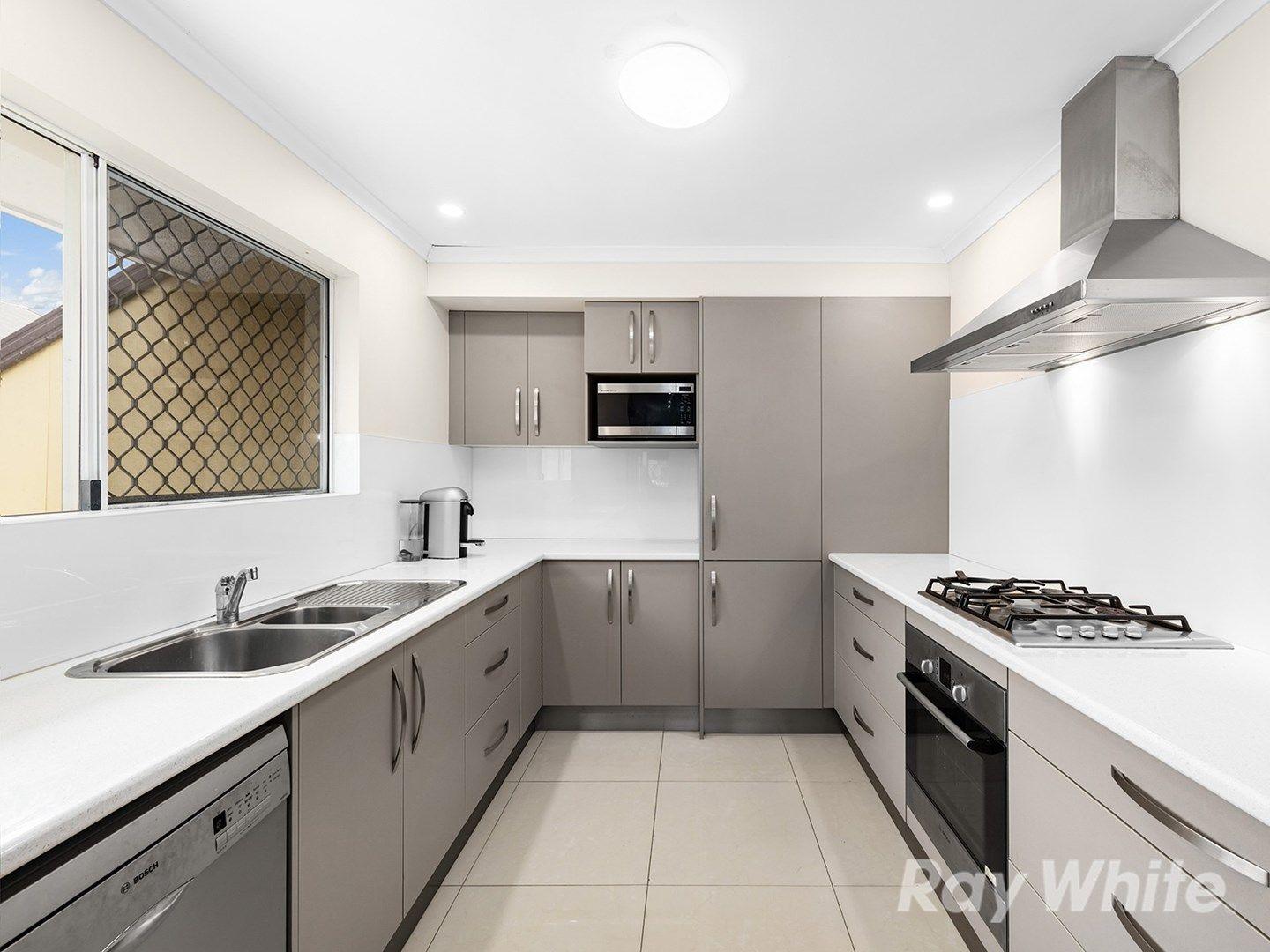 Charming 2-Bedroom Unit in Prime Location