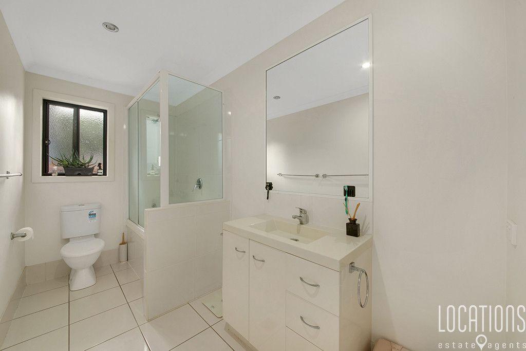 Spacious 4-Bedroom Home with Huge Shed in Glen Eden!