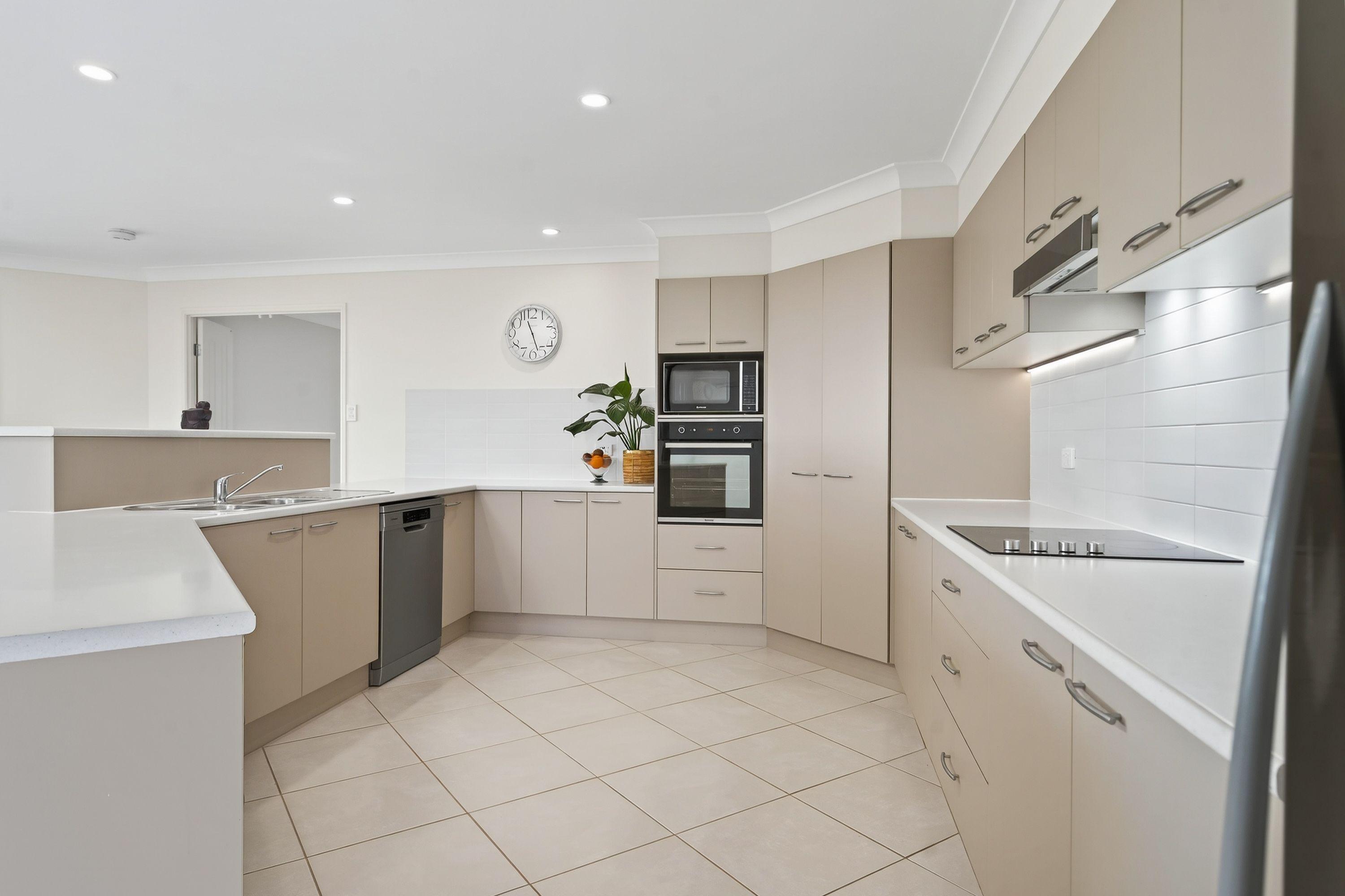 Executive Rural Living With Pool & Horse Facilities - 67 Acres in the Heart of the Scenic Rim