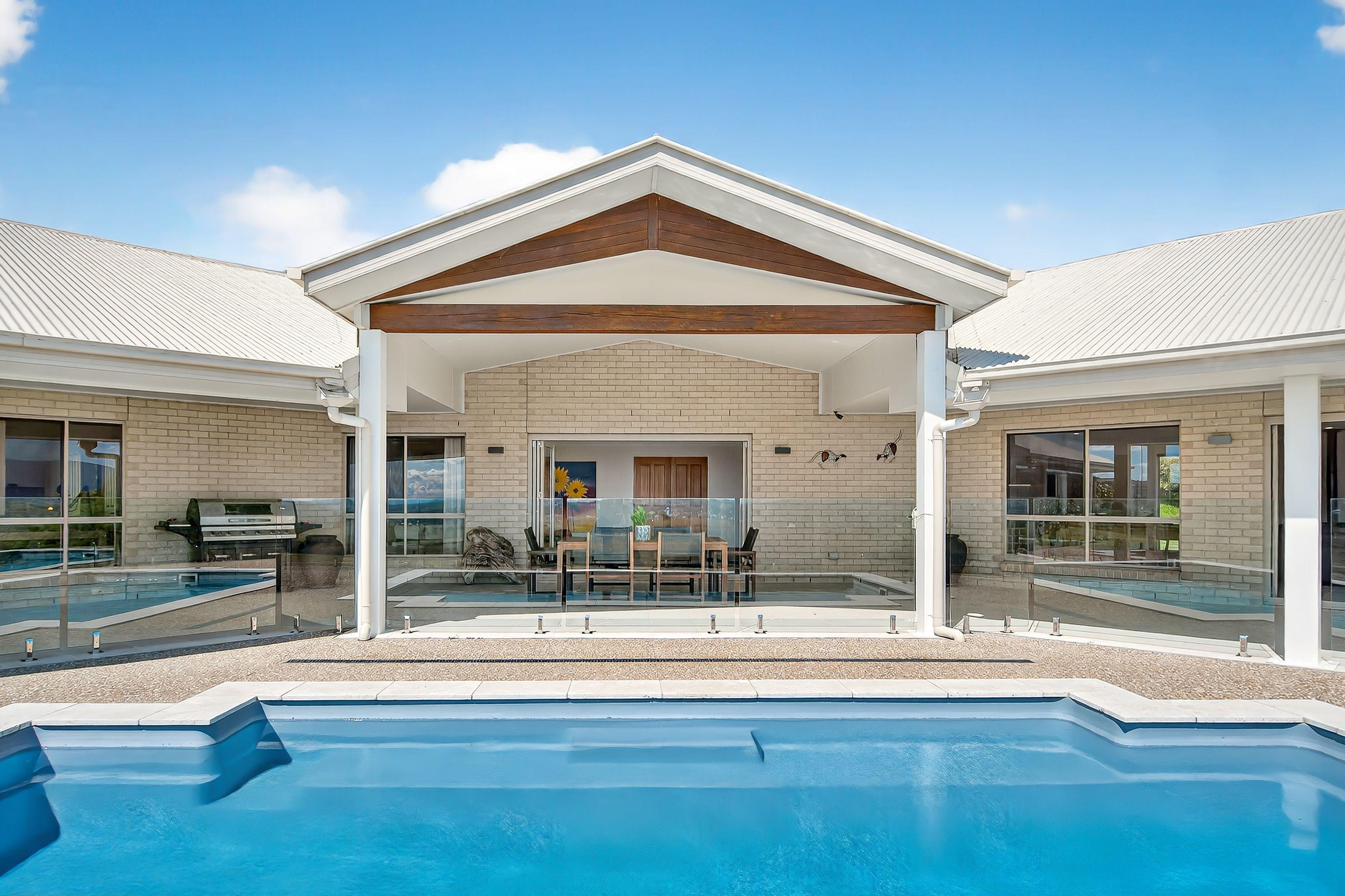 Executive Rural Living With Pool & Horse Facilities - 67 Acres in the Heart of the Scenic Rim