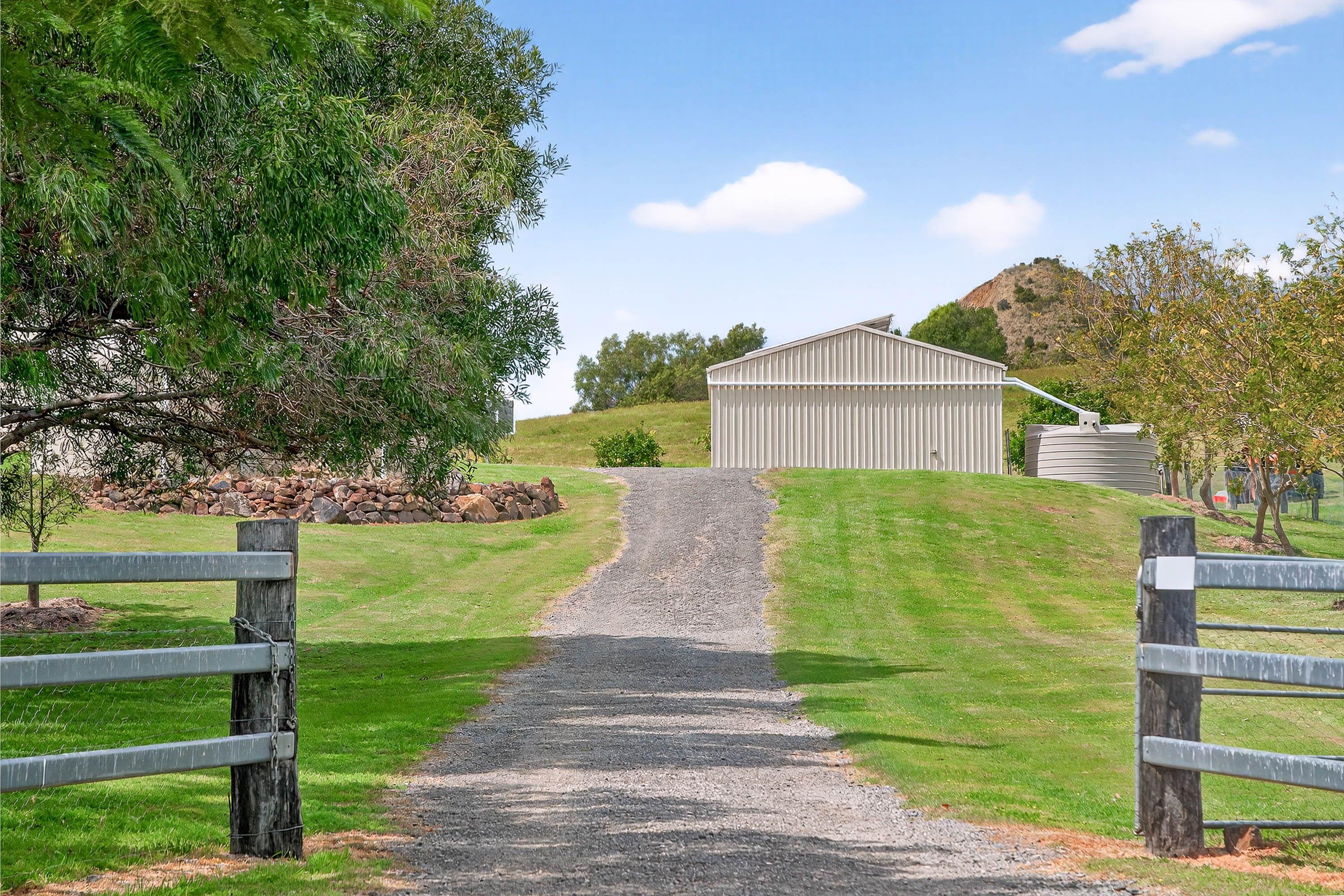 Executive Rural Living With Pool & Horse Facilities - 67 Acres in the Heart of the Scenic Rim