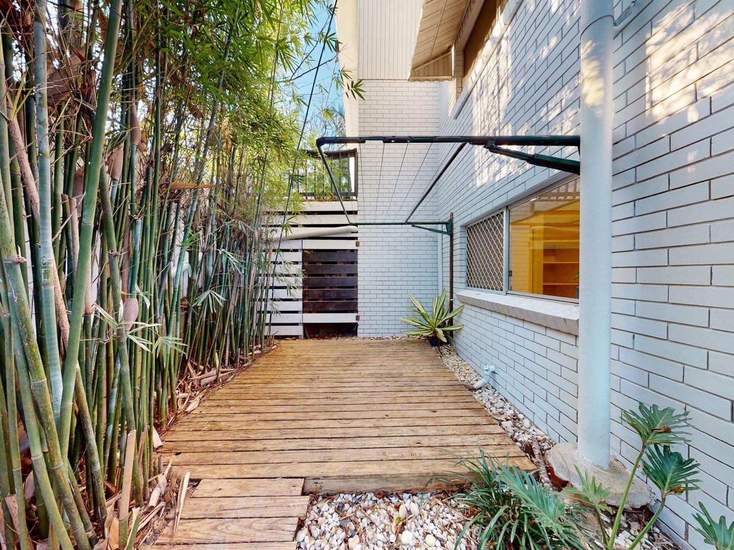 994B South Pine Road, EVERTON HILLS, QLD 4053 - Duplex for Rent - harcourts.net