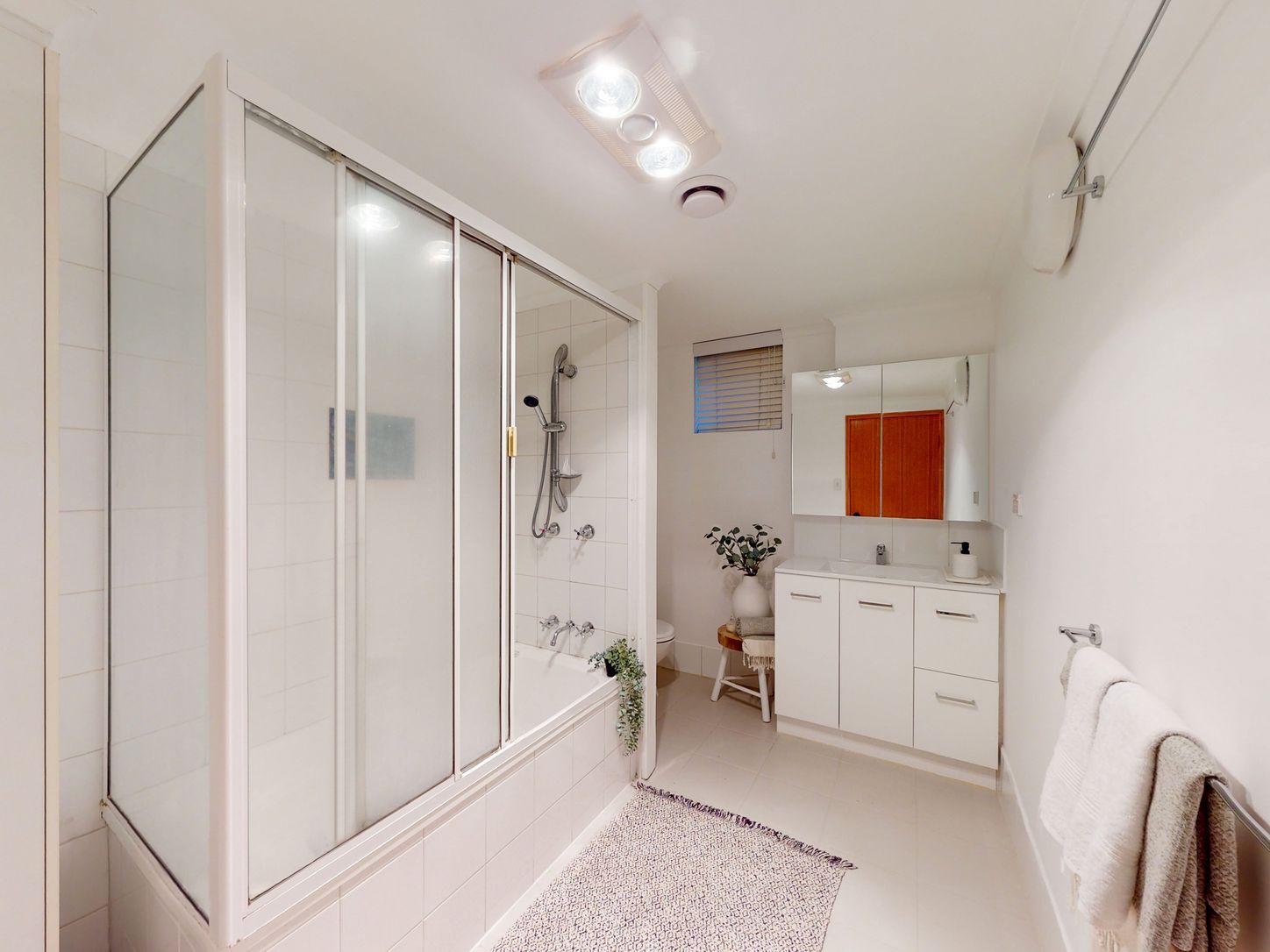 994B South Pine Road, EVERTON HILLS, QLD 4053 - Duplex for Rent - harcourts.net