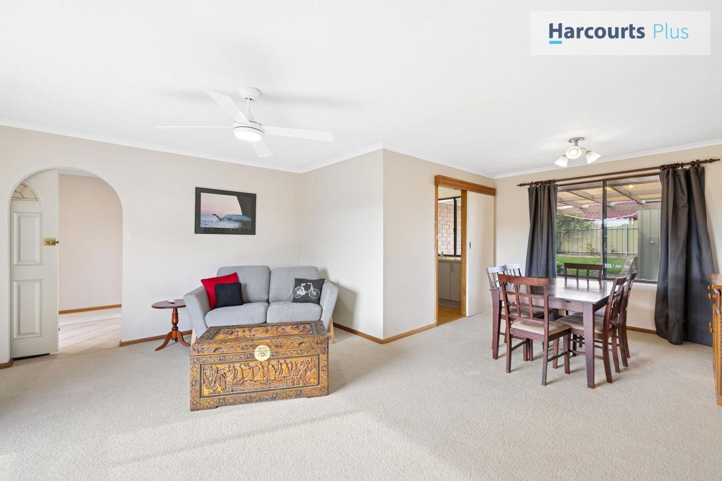 Prop-GPT: House: SA Hallett Cove, SA 5158 South Australia 5158