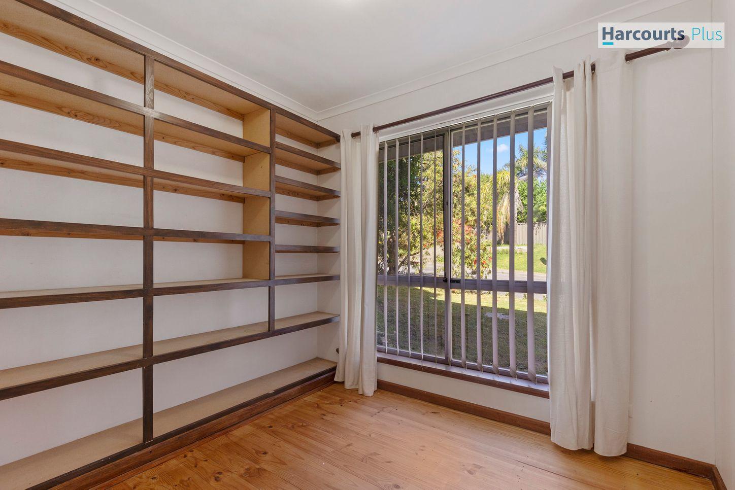 32 Shamrock Road, HALLETT COVE, SA 5158 - House for Rent - harcourts.net