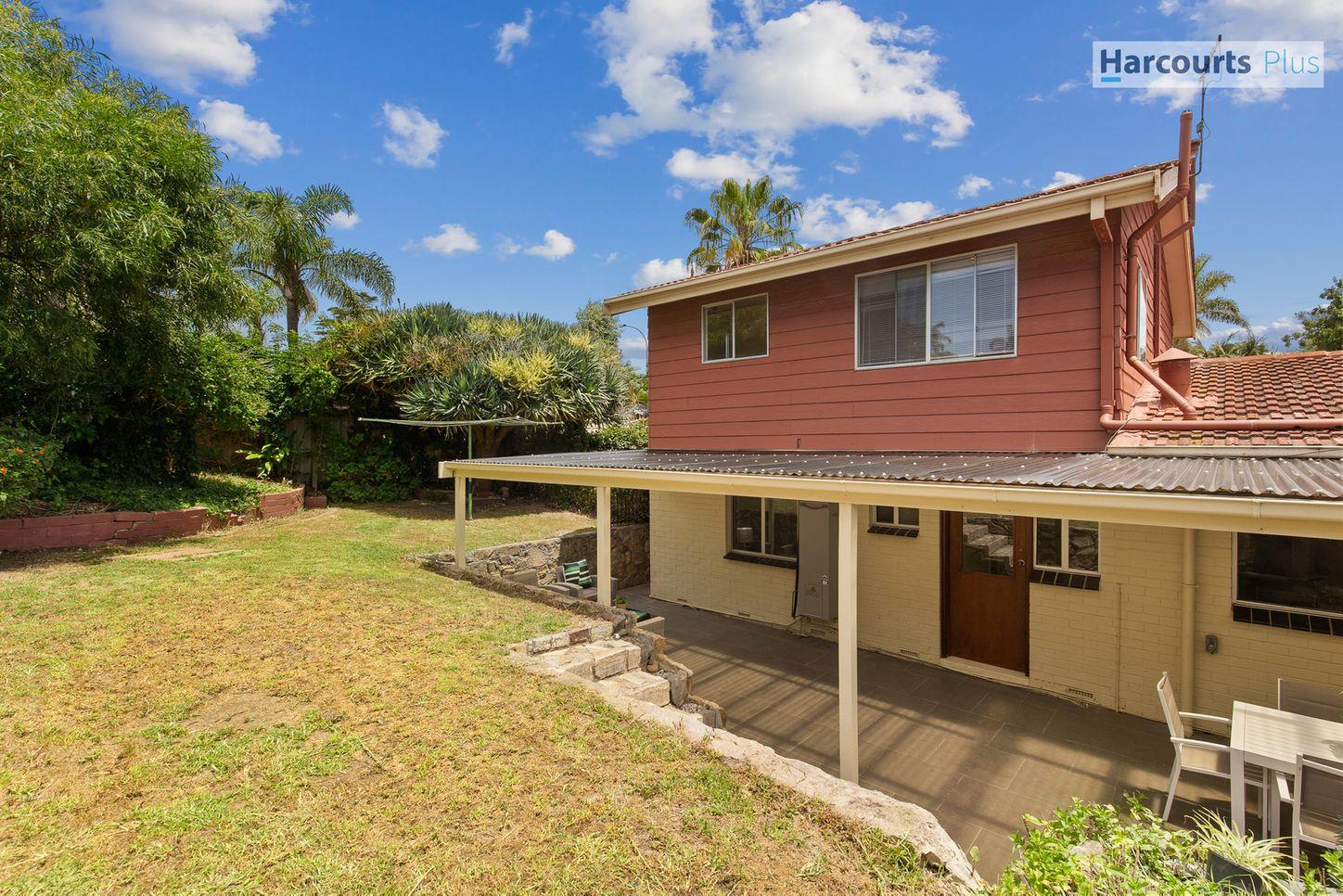 32 Shamrock Road, HALLETT COVE, SA 5158 - House for Rent - harcourts.net