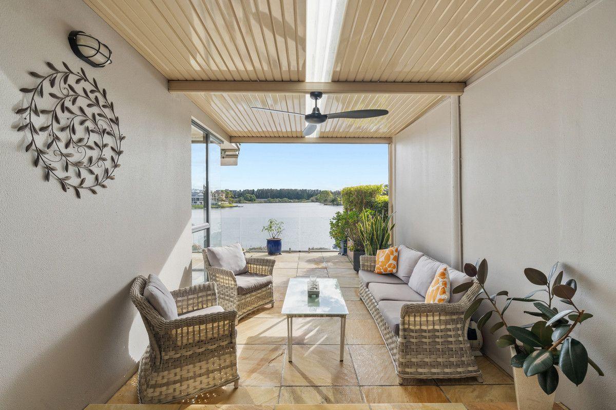House for Rent: Clear Island Waters, QLD 4226, QLD, 4226